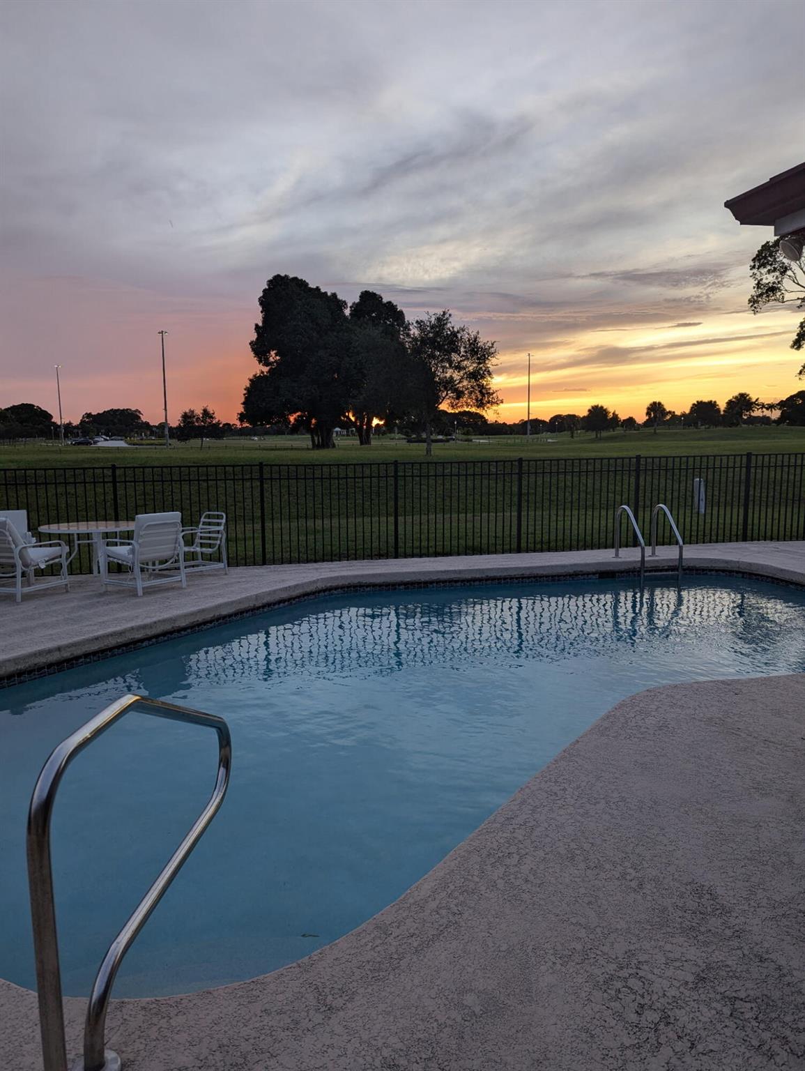 WILLOWS - Residential