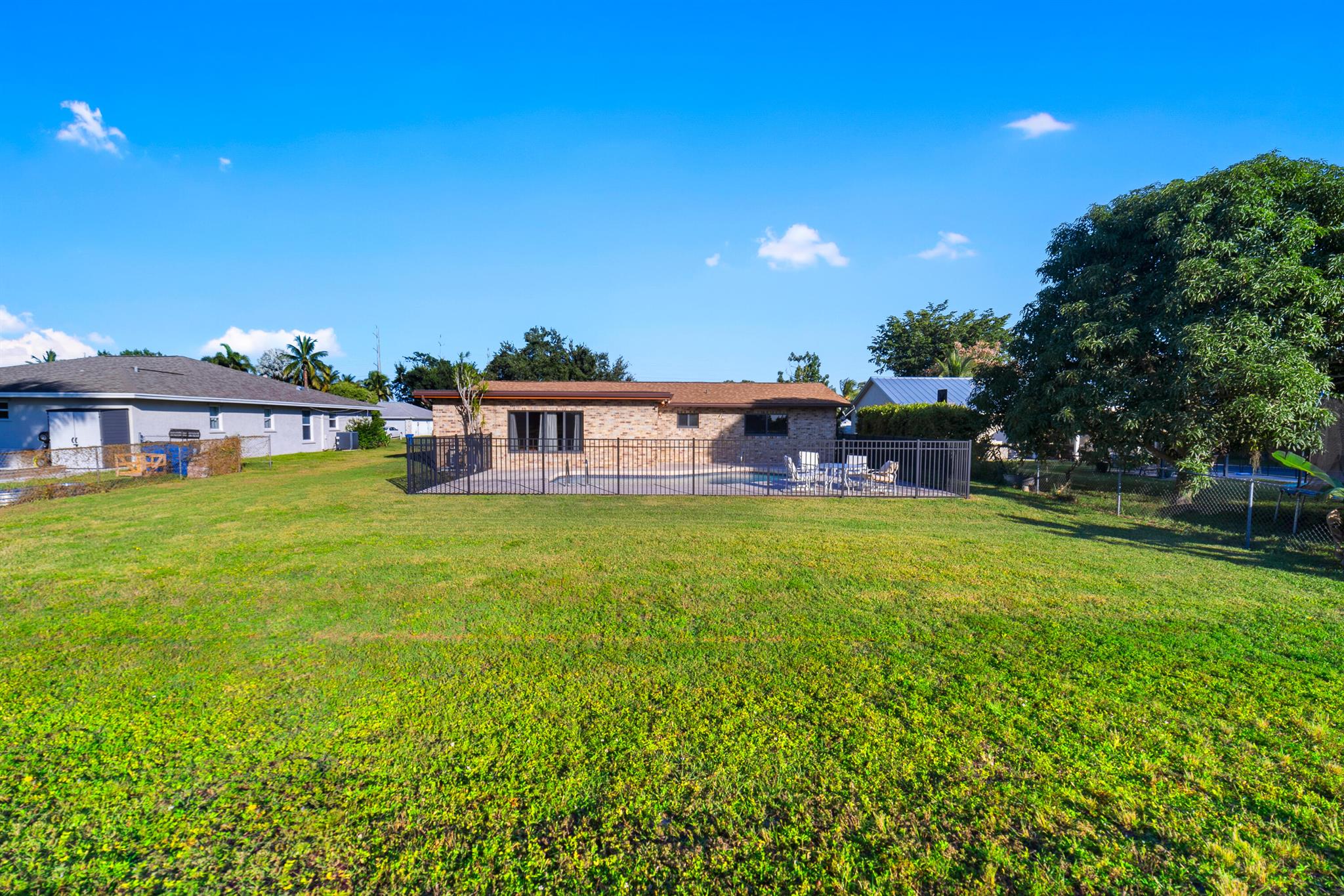 WILLOWS - Residential