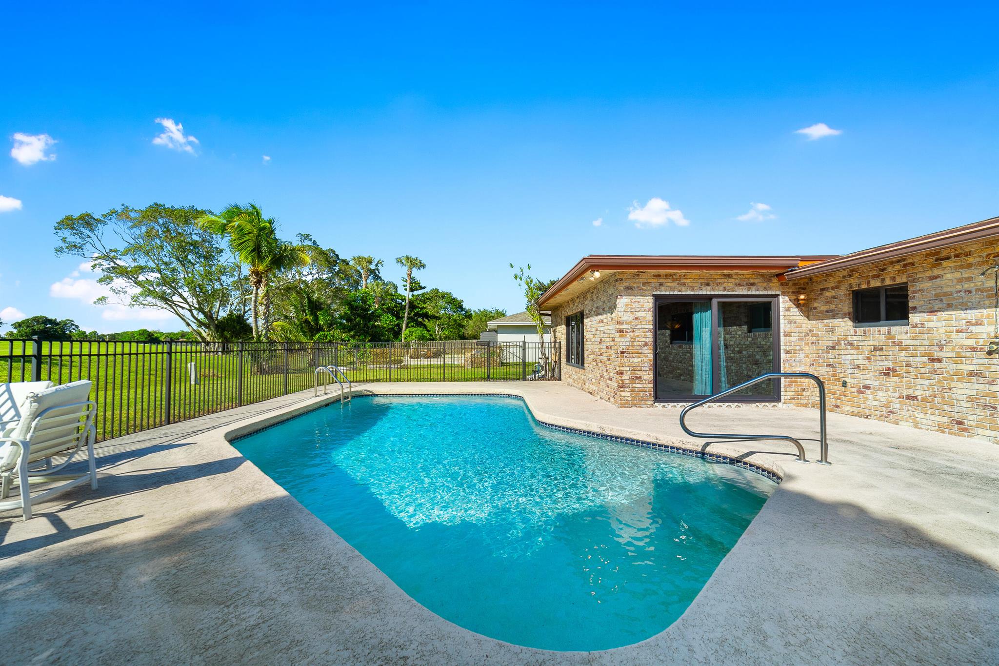 WILLOWS - Residential