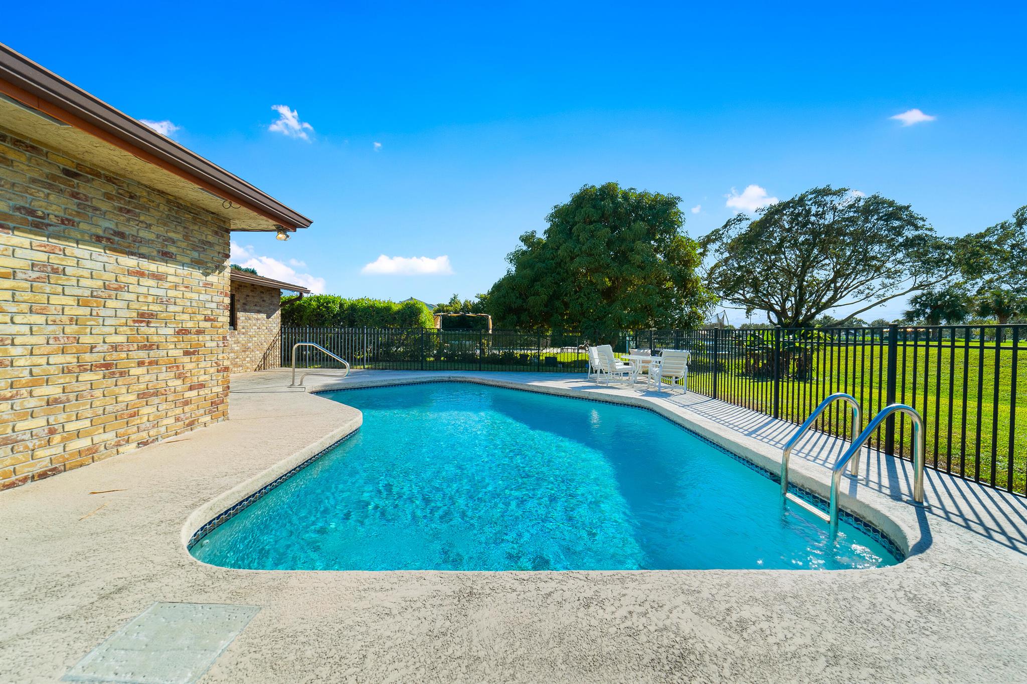 WILLOWS - Residential