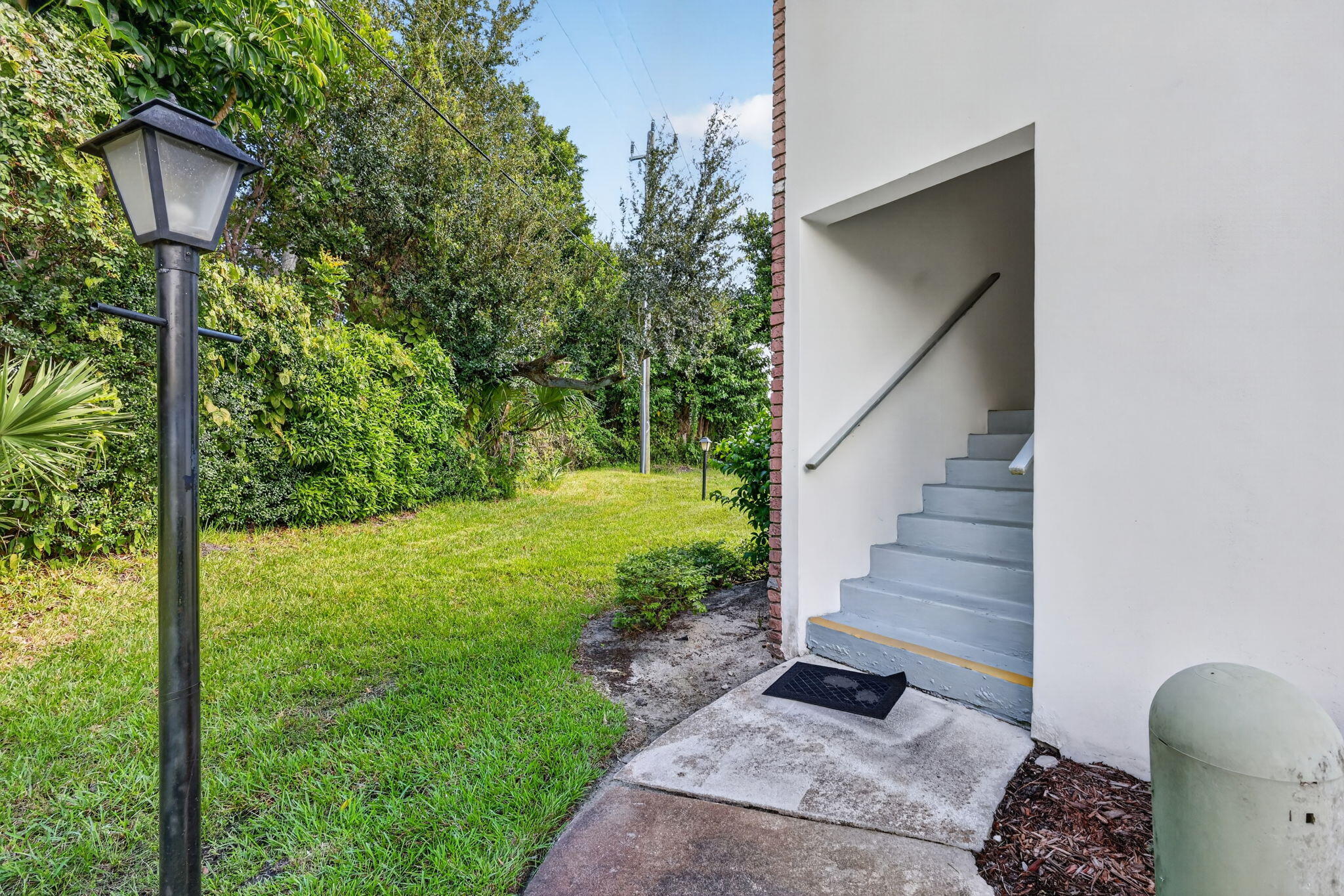 1225 NW 21ST Street 32-3208
