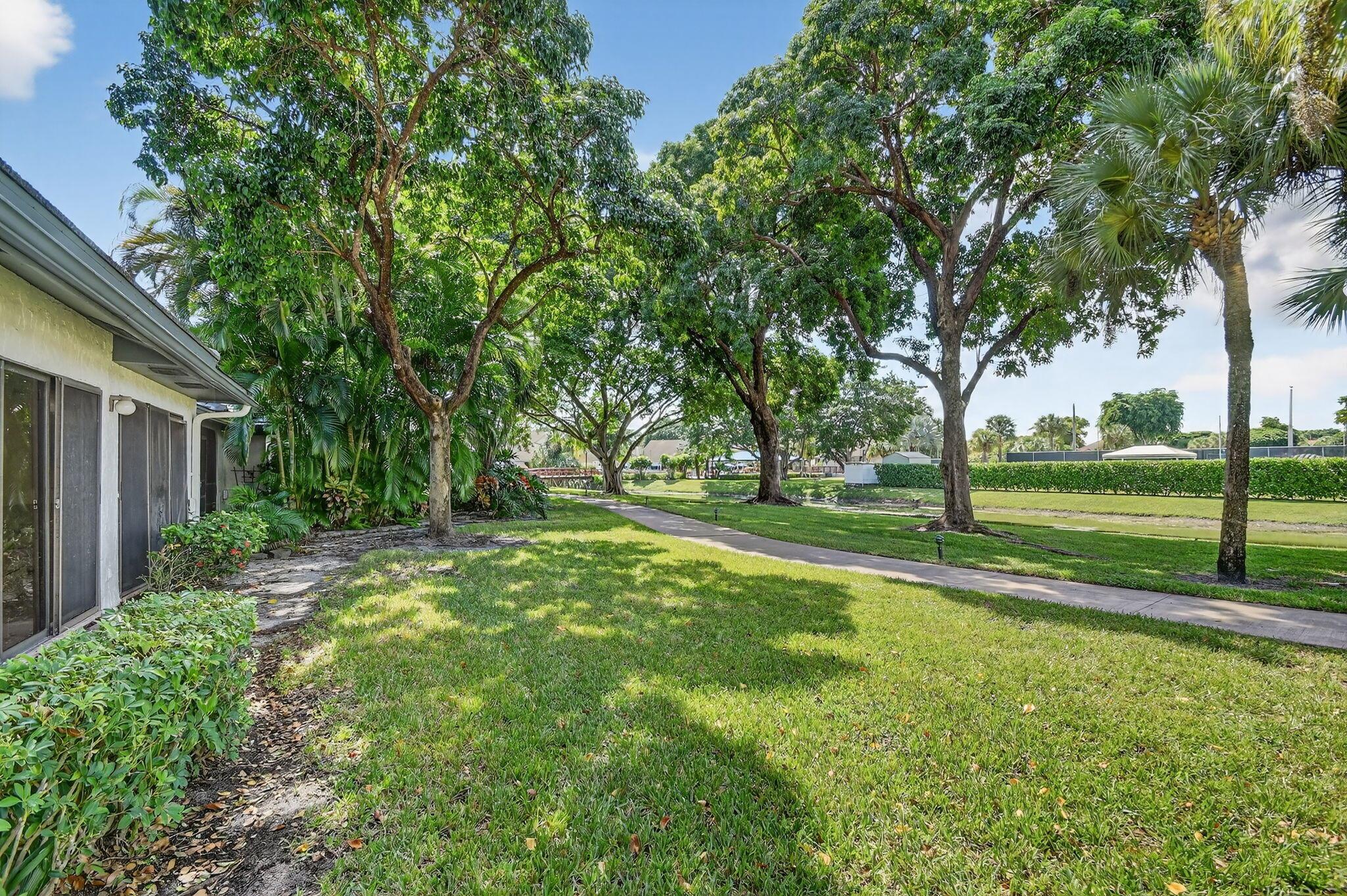BANYAN SPRINGS/CEDAR POIN - Residential