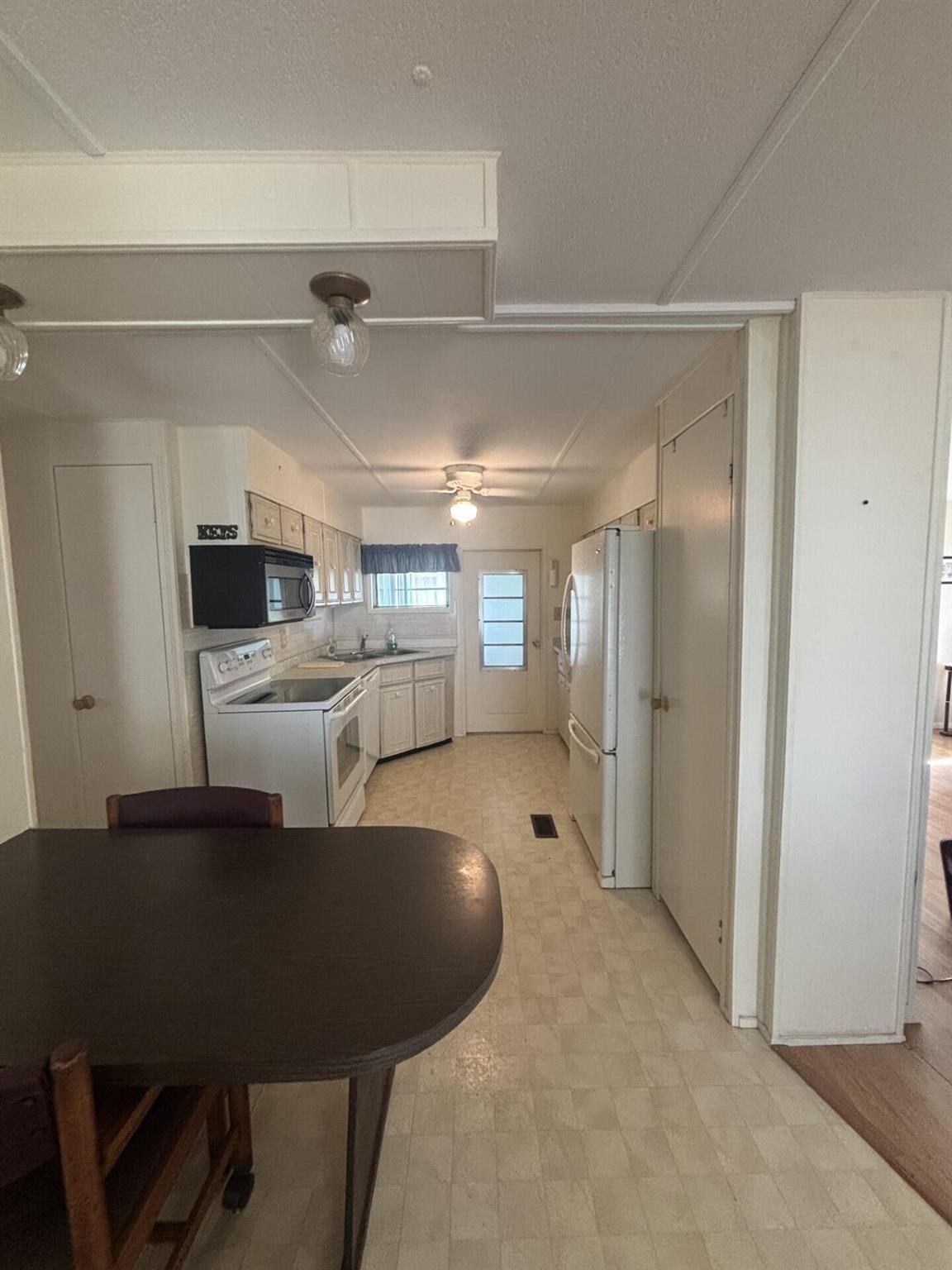 Spanish Lakes One - Residential