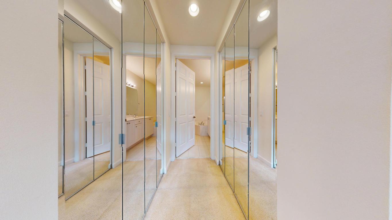 GRAMERCY SQUARE - Residential Lease