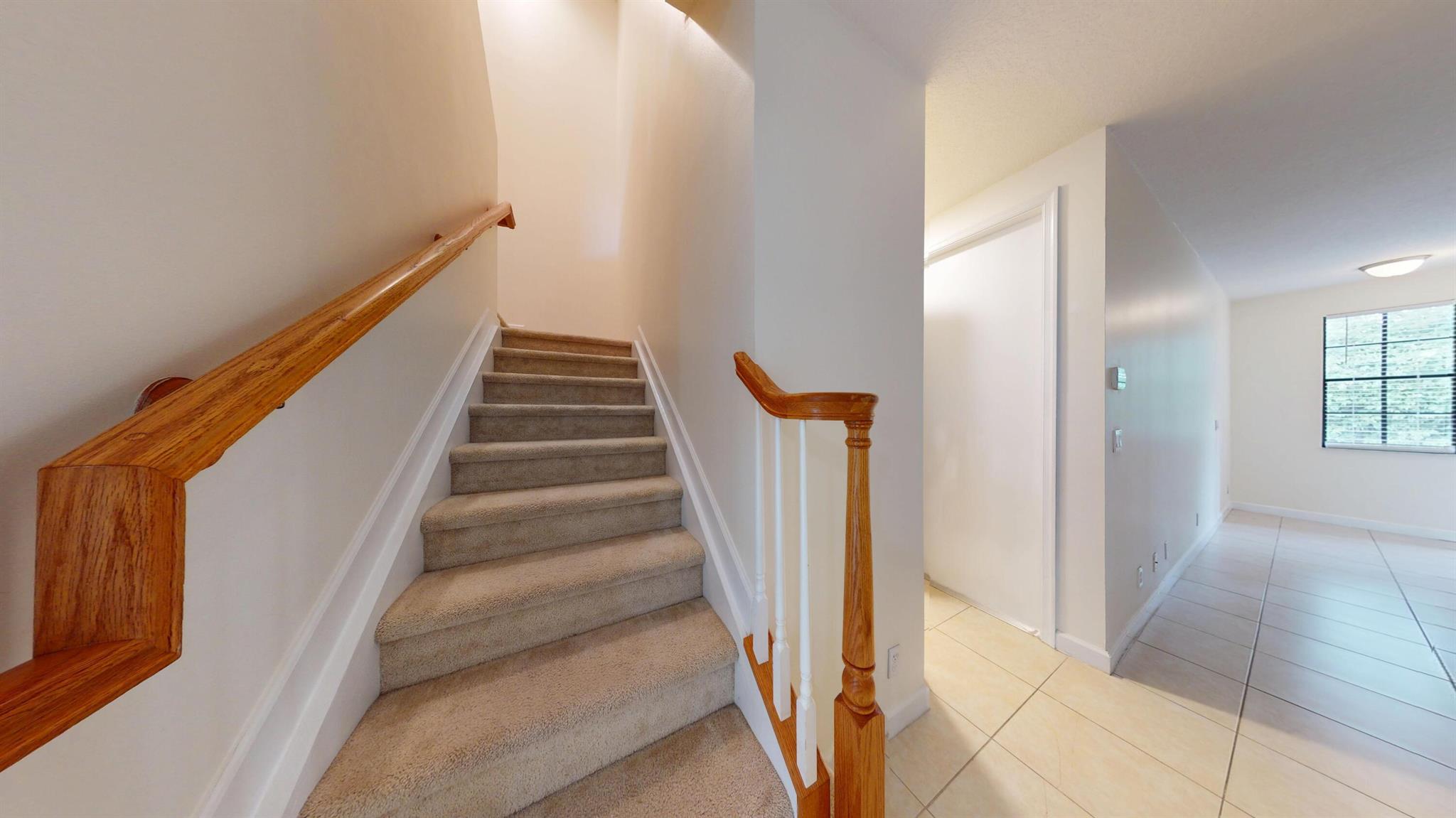 GRAMERCY SQUARE - Residential Lease