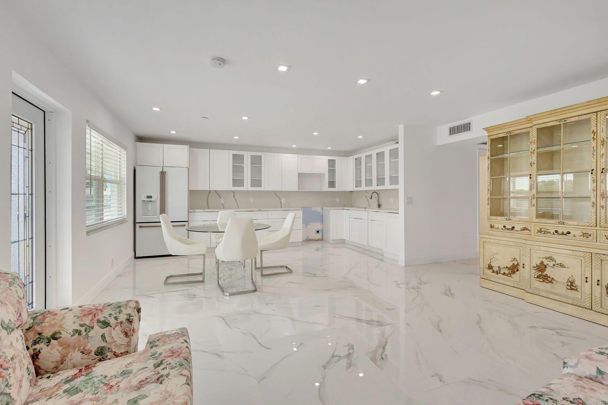 20 Somerset A