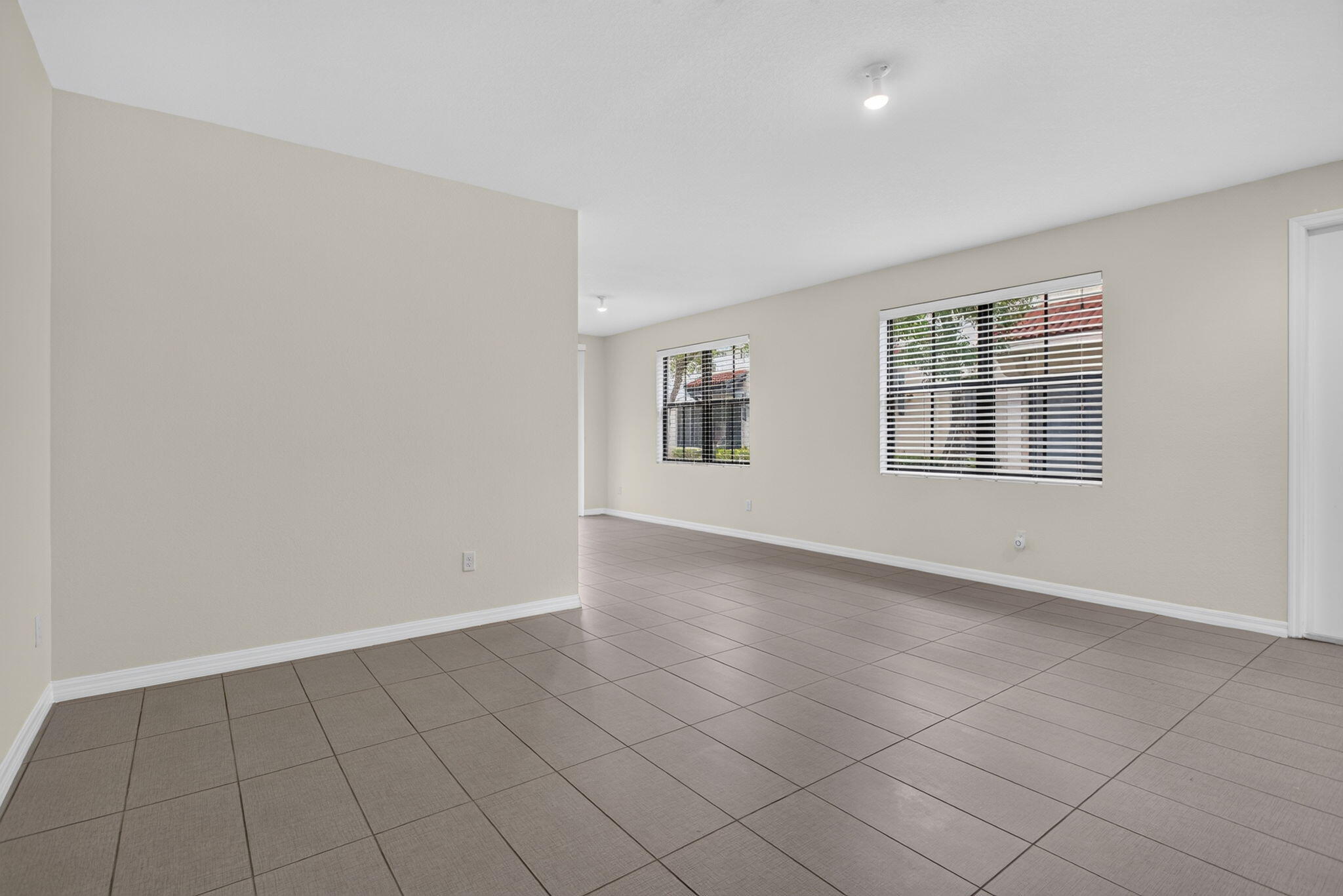 1023 NW 33RD Court