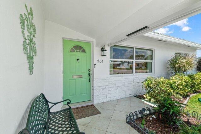 Properties 701 SW 16th Street