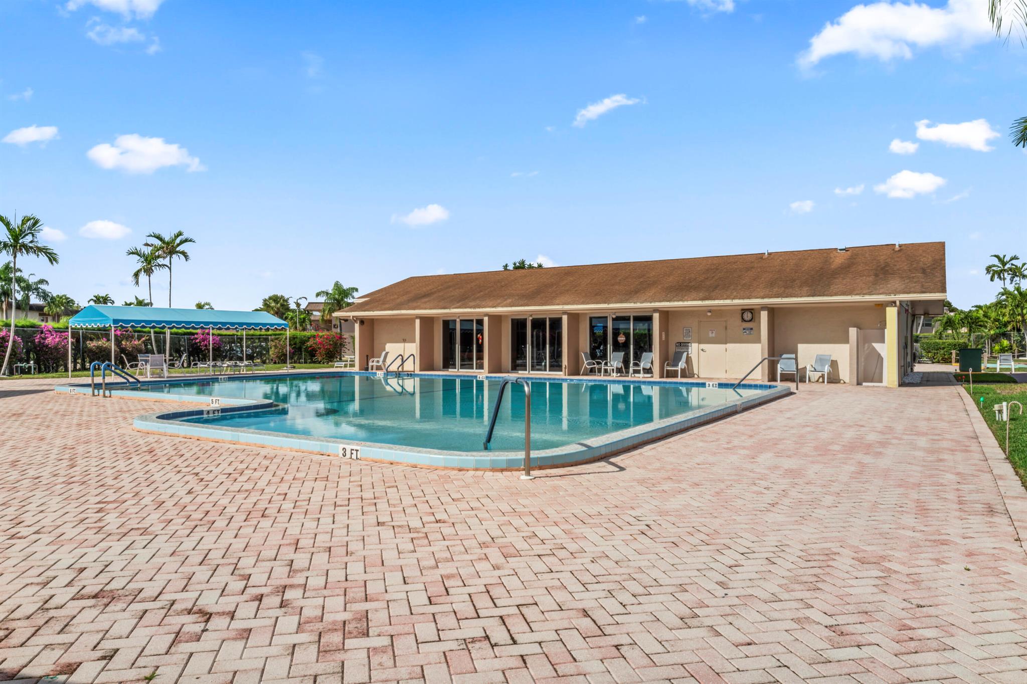 LAKESIDE VILLAGE CONDO 10 - Residential