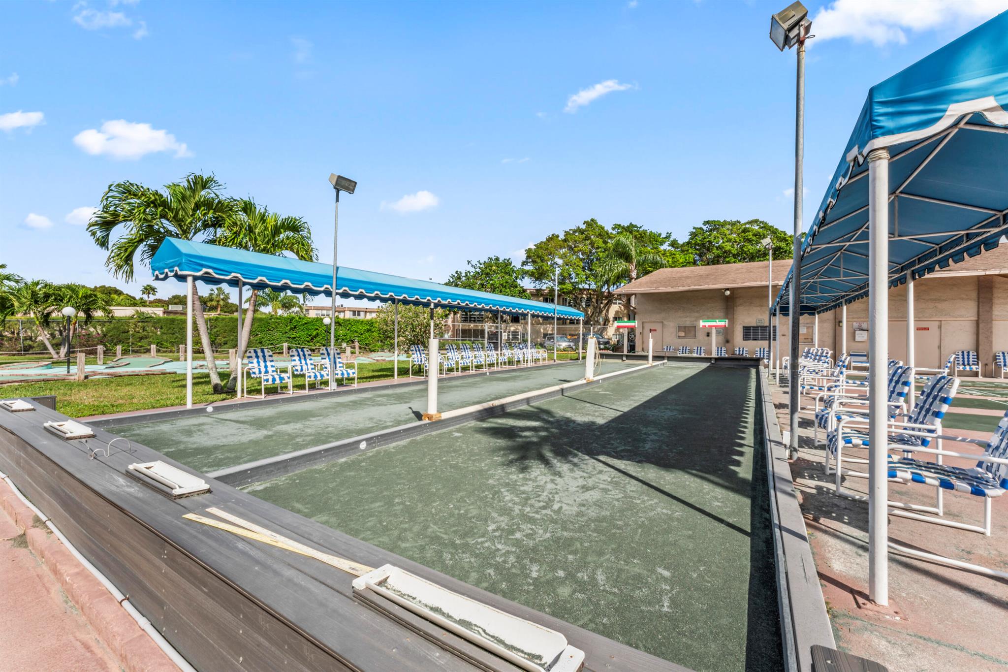 LAKESIDE VILLAGE CONDO 10 - Residential