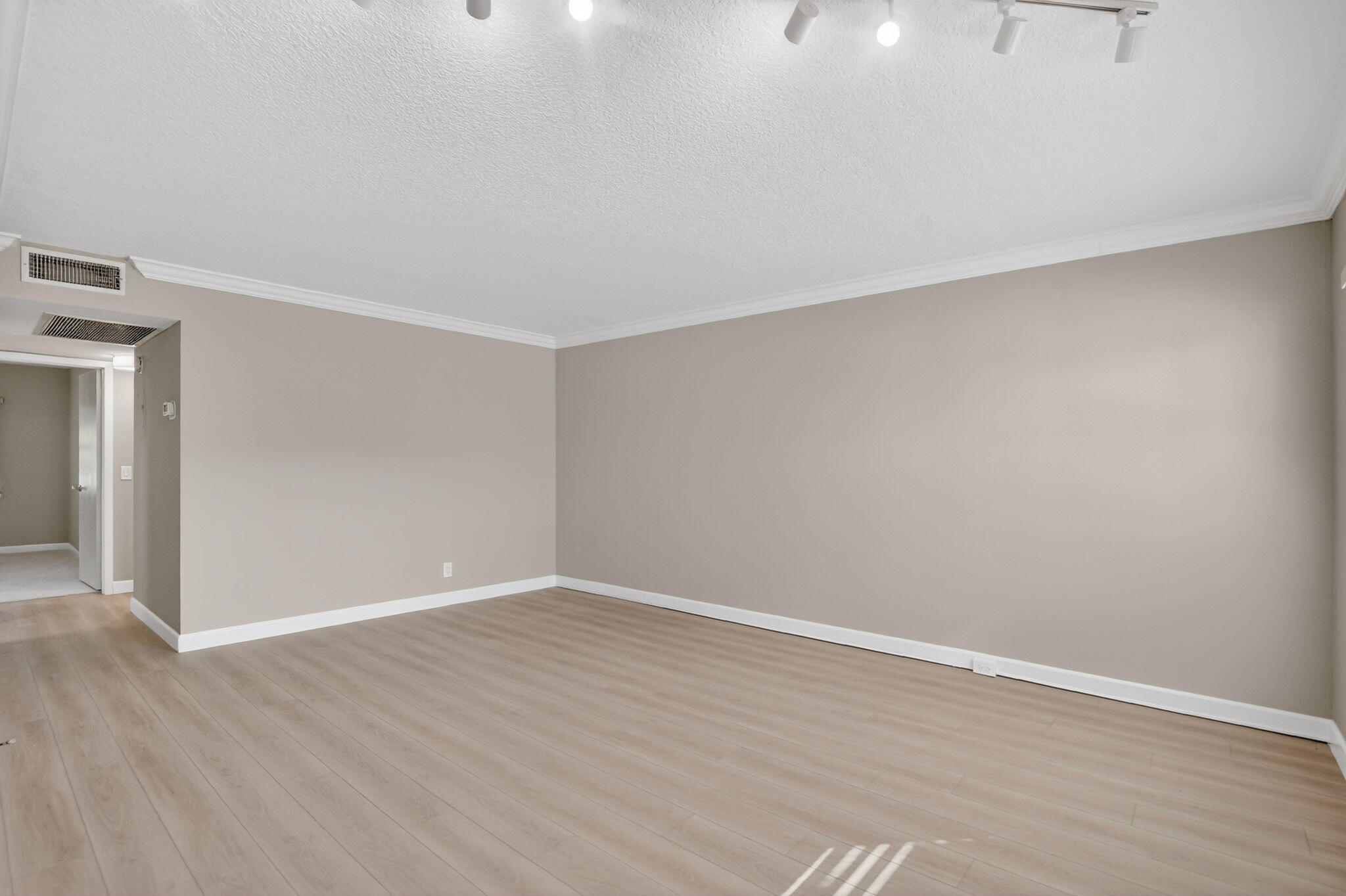 BRIGHTON AT CENTURY VILLAGE CONDO - Residential Lease