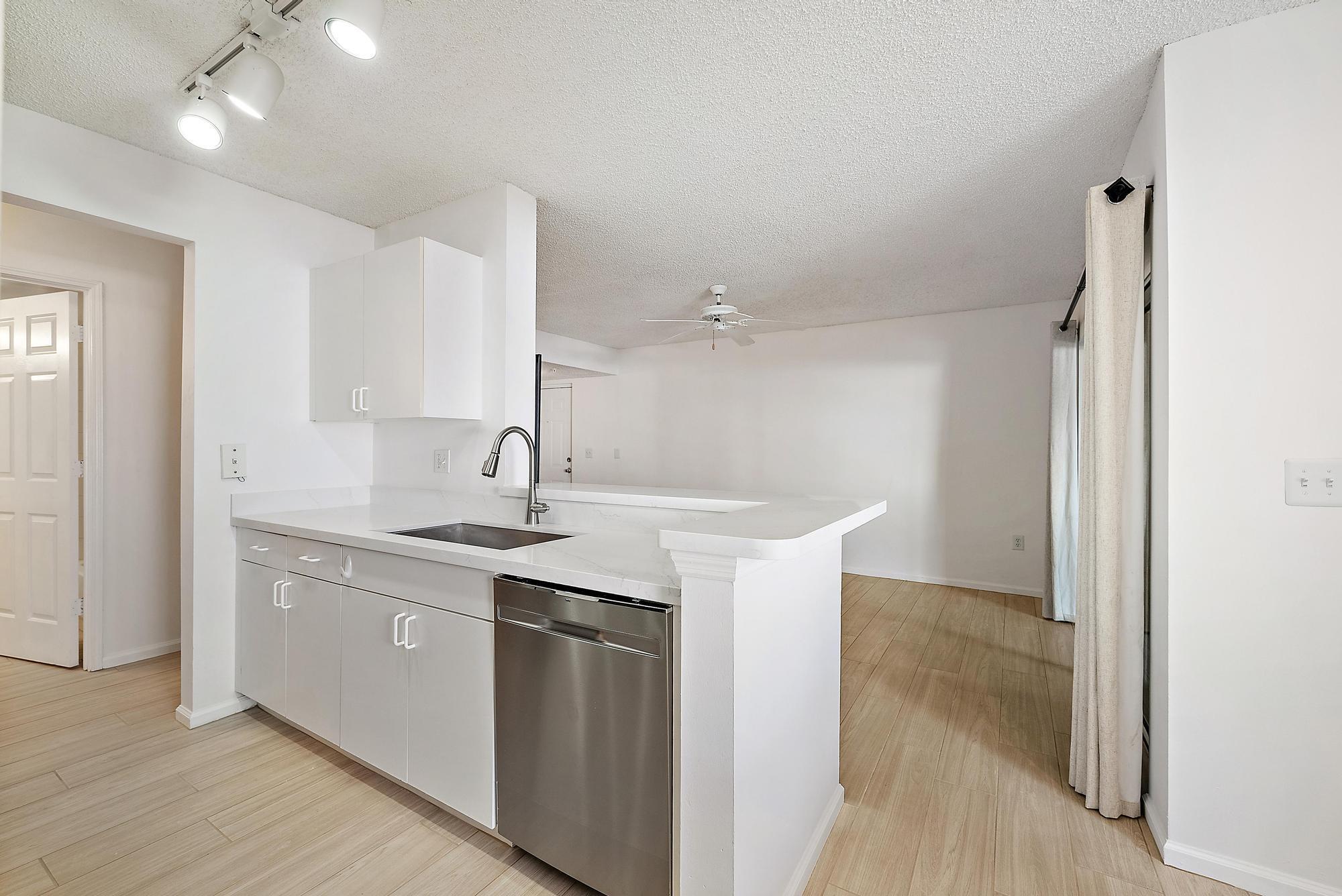 LIGHTHOUSE COVE AT TEQUES - Residential