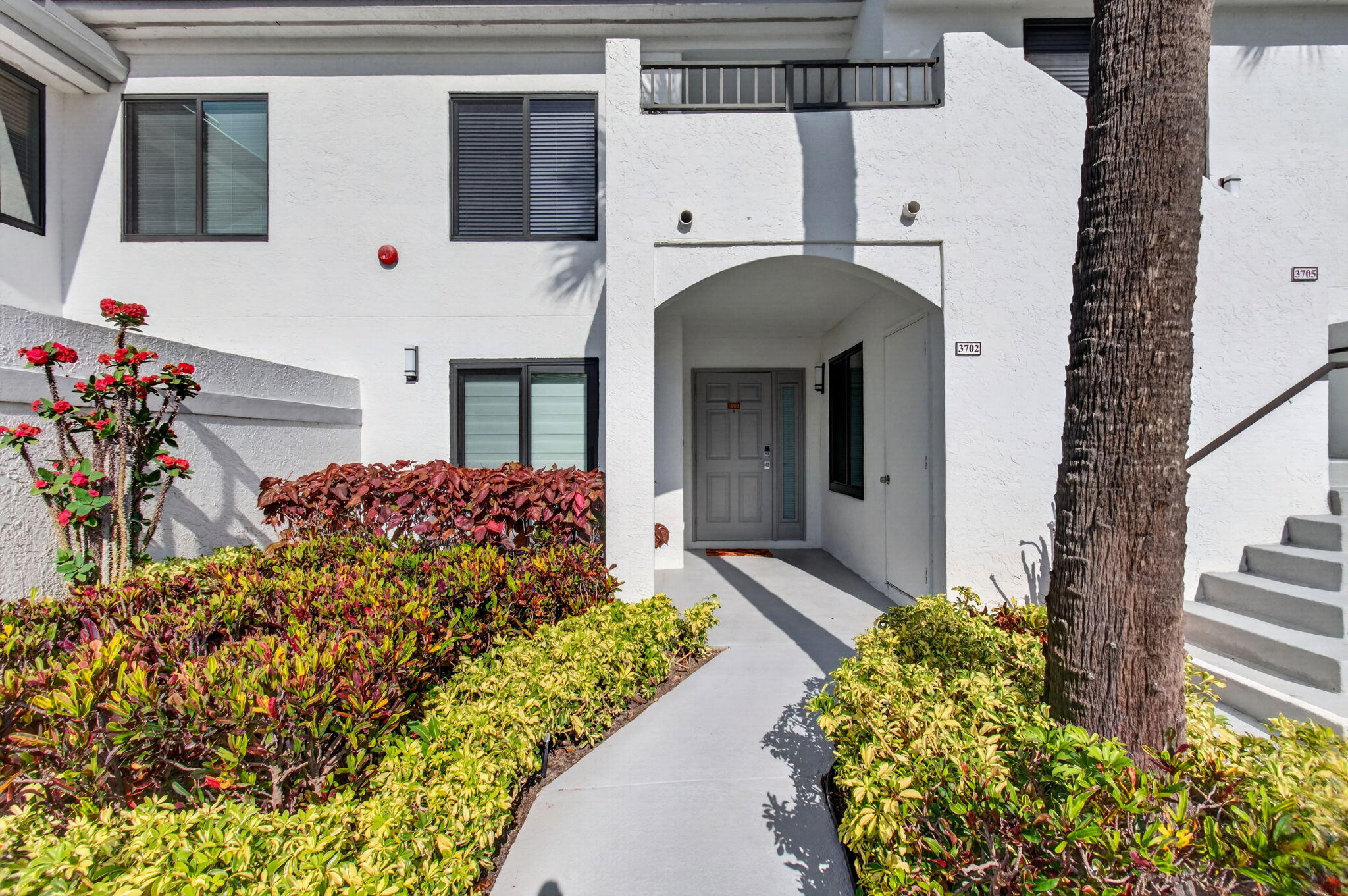 Properties | Stephanie Kaufman 15782 Loch Maree Lane 3702