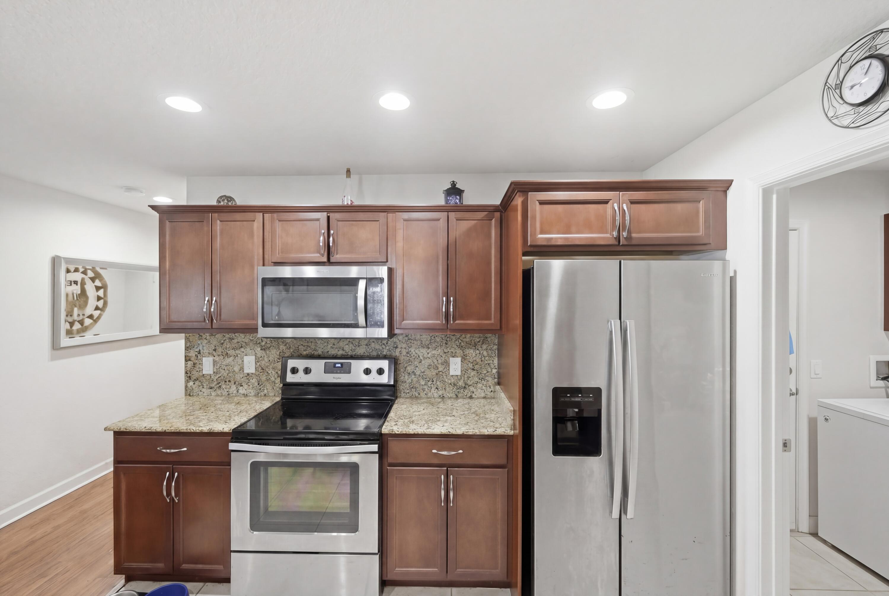 SPANISH LAKES FAIRWAYS LEASEHOLD ESTATES - Residential