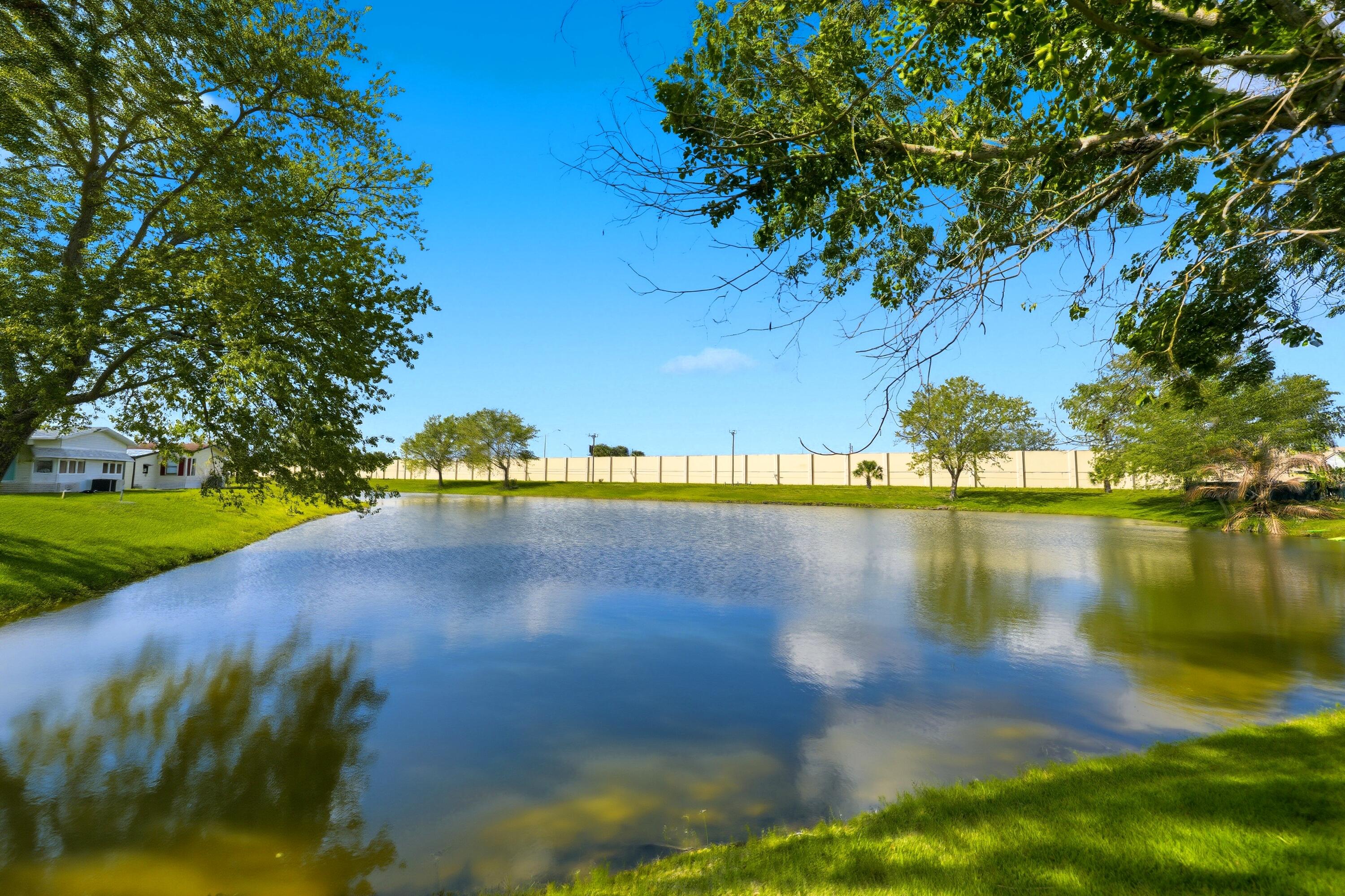 SPANISH LAKES FAIRWAYS LEASEHOLD ESTATES - Residential