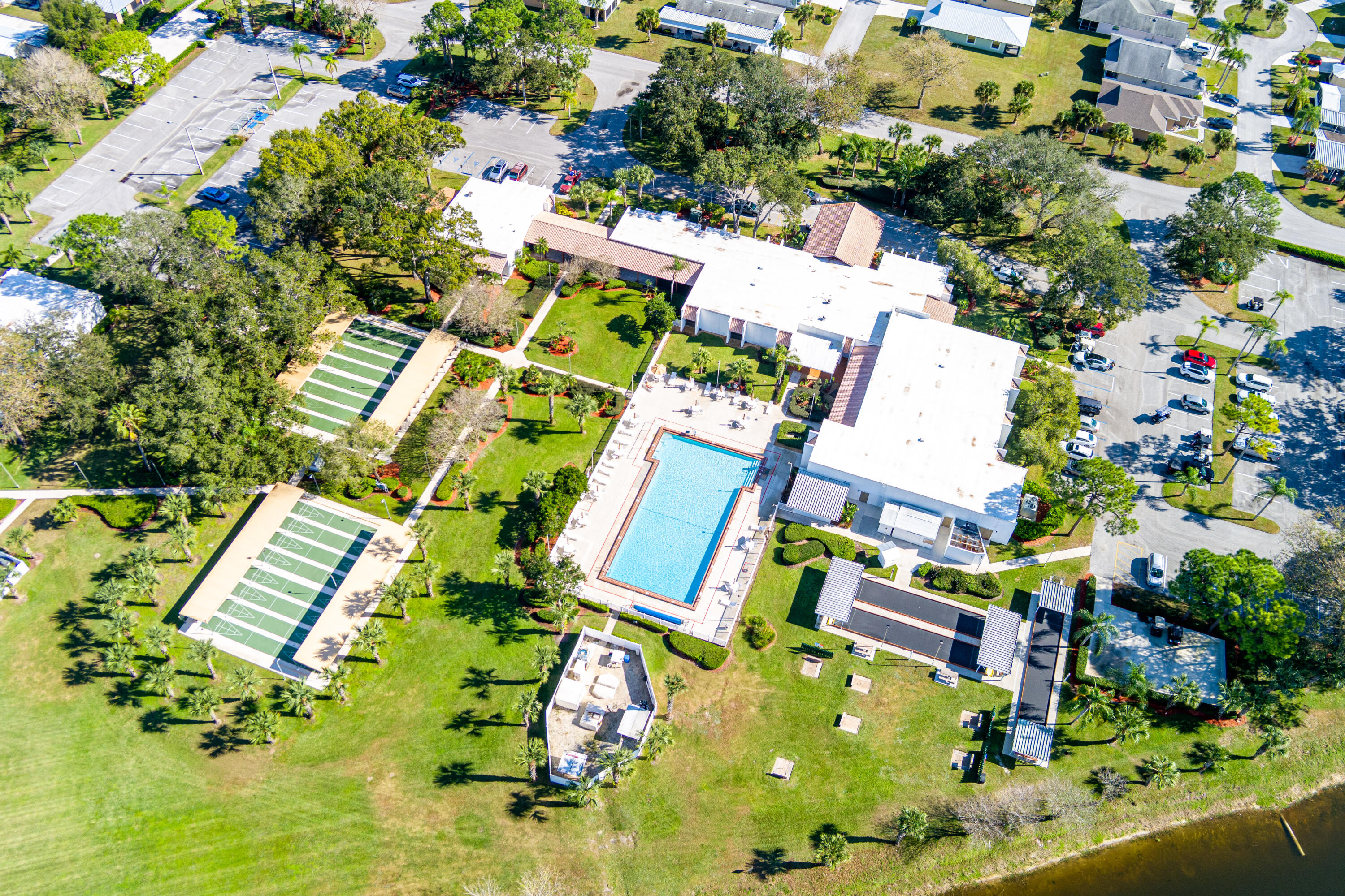 SPANISH LAKES FAIRWAYS LEASEHOLD ESTATES - Residential