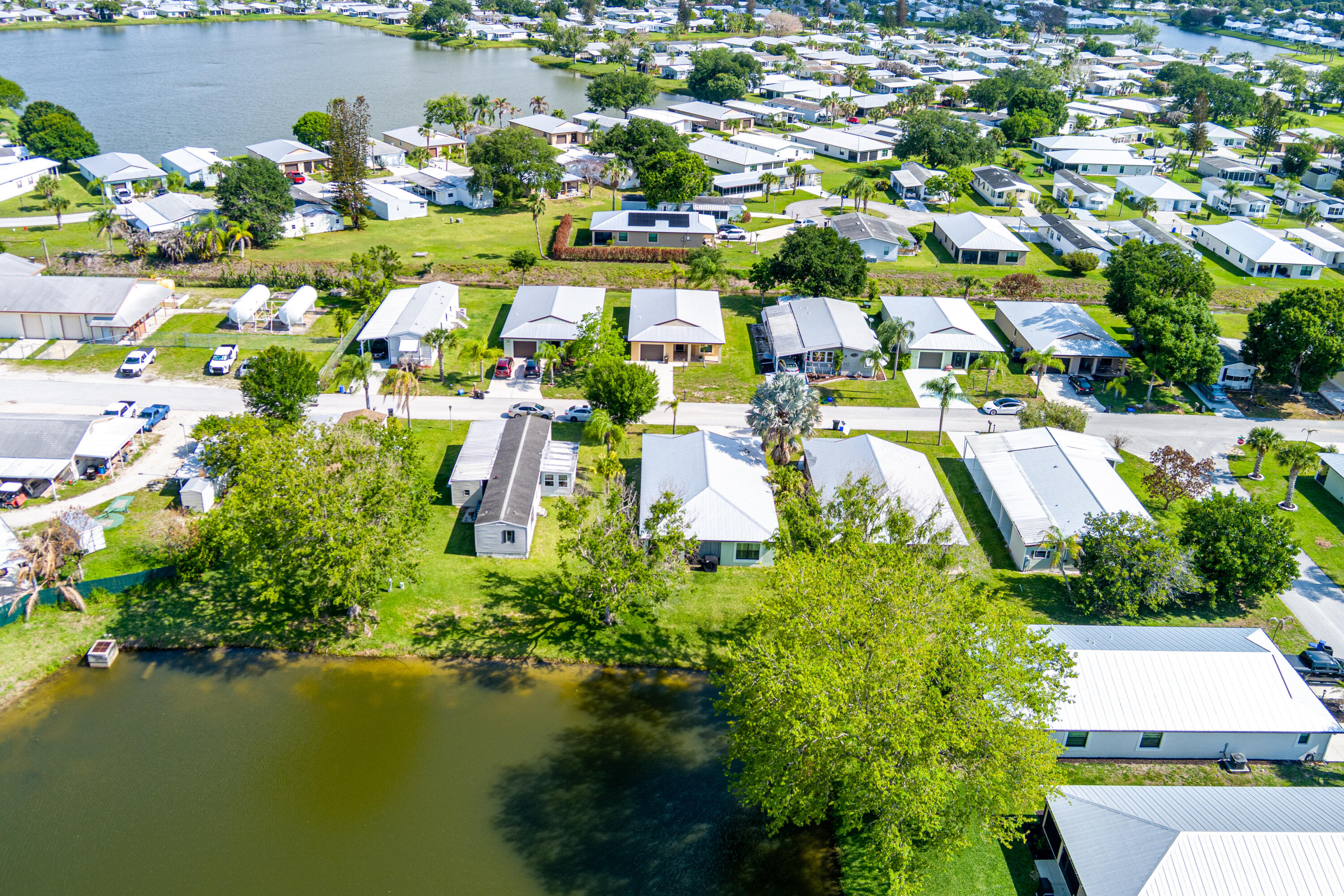 SPANISH LAKES FAIRWAYS LEASEHOLD ESTATES - Residential