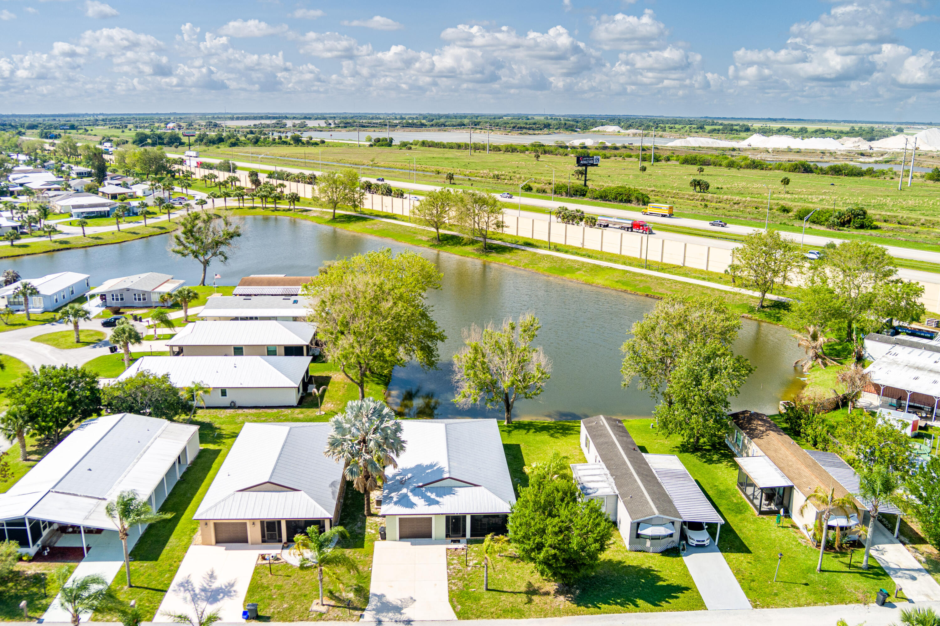 SPANISH LAKES FAIRWAYS LEASEHOLD ESTATES - Residential