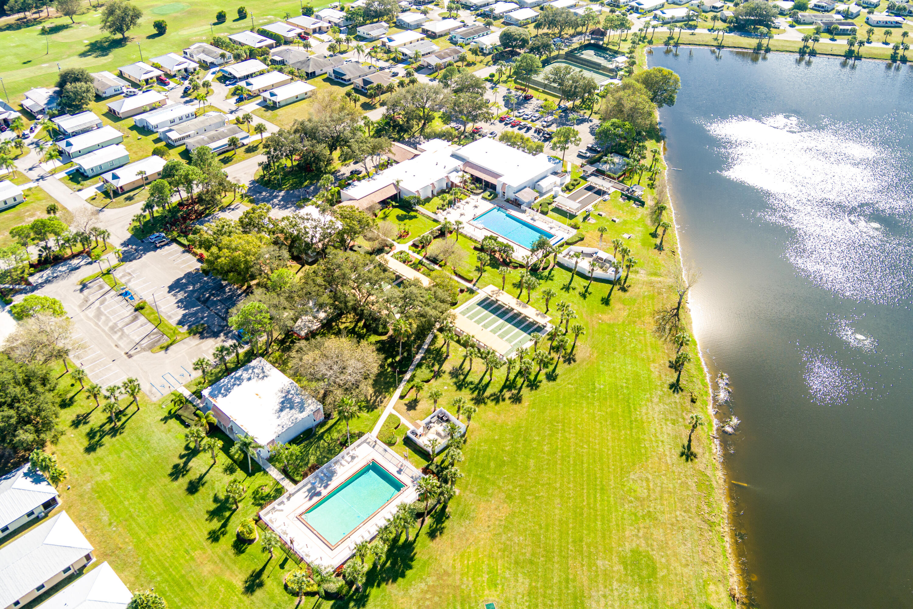 SPANISH LAKES FAIRWAYS LEASEHOLD ESTATES - Residential