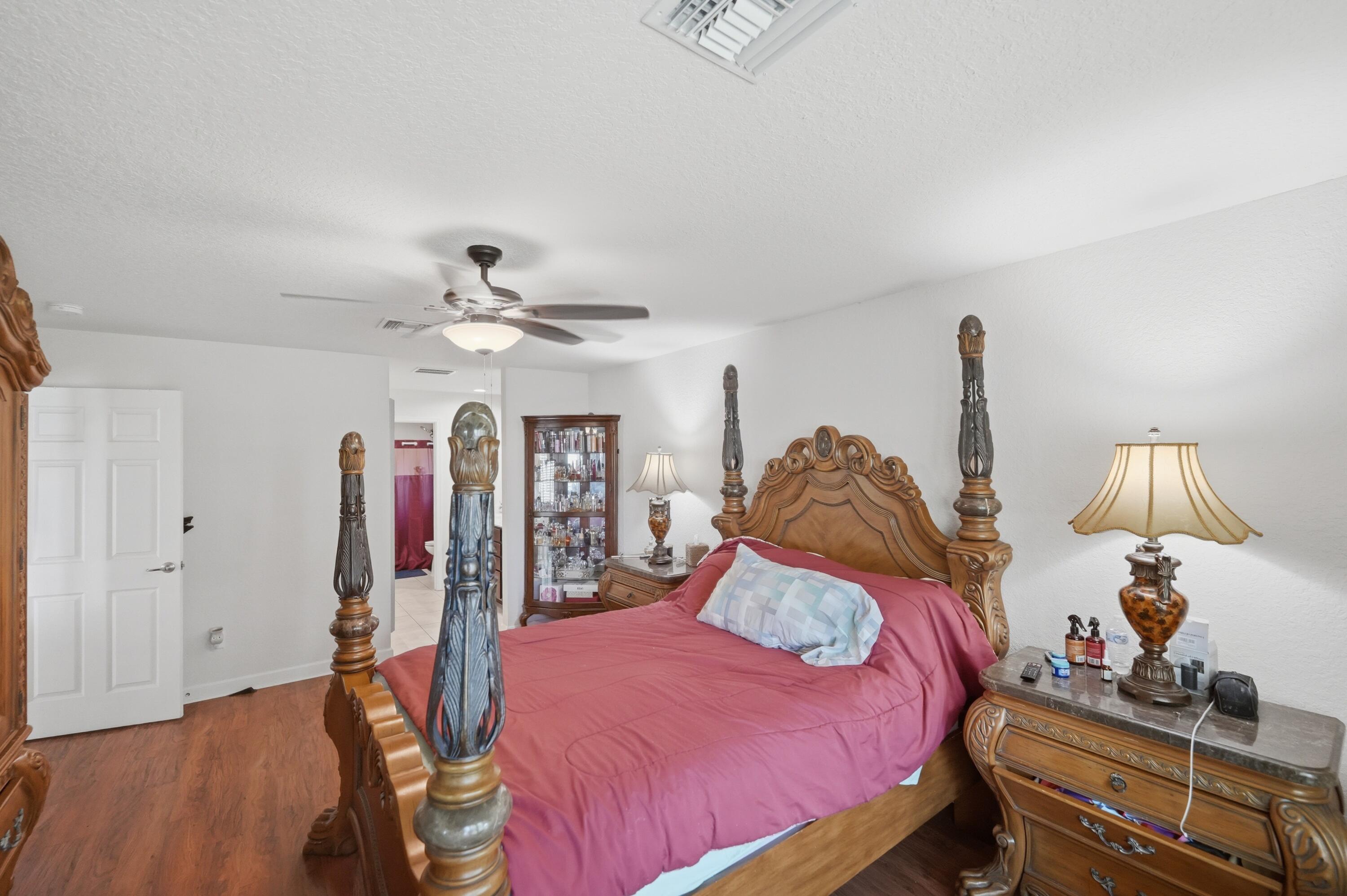 SPANISH LAKES FAIRWAYS LEASEHOLD ESTATES - Residential