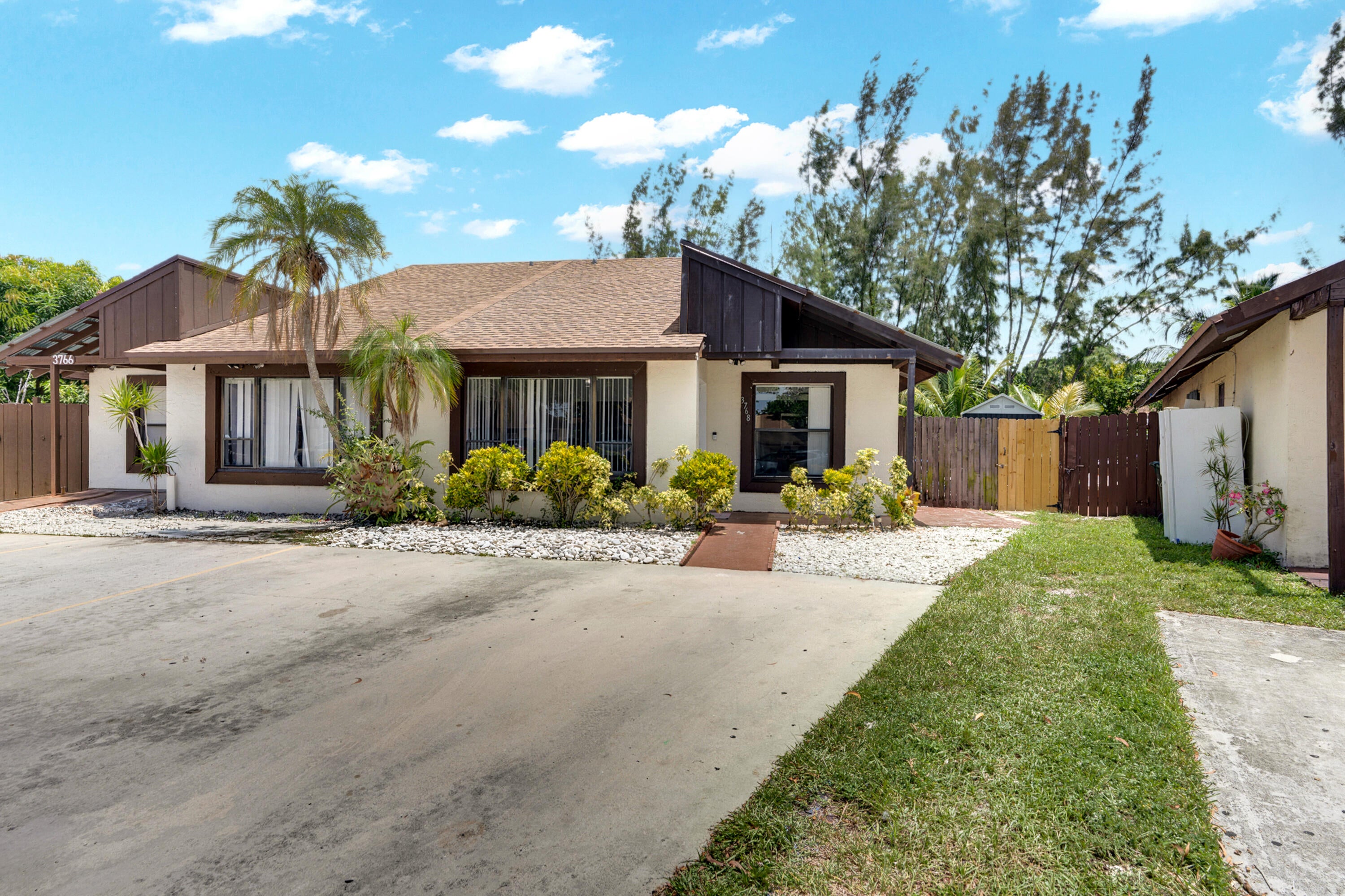 Properties 3768 Mil Lake Court