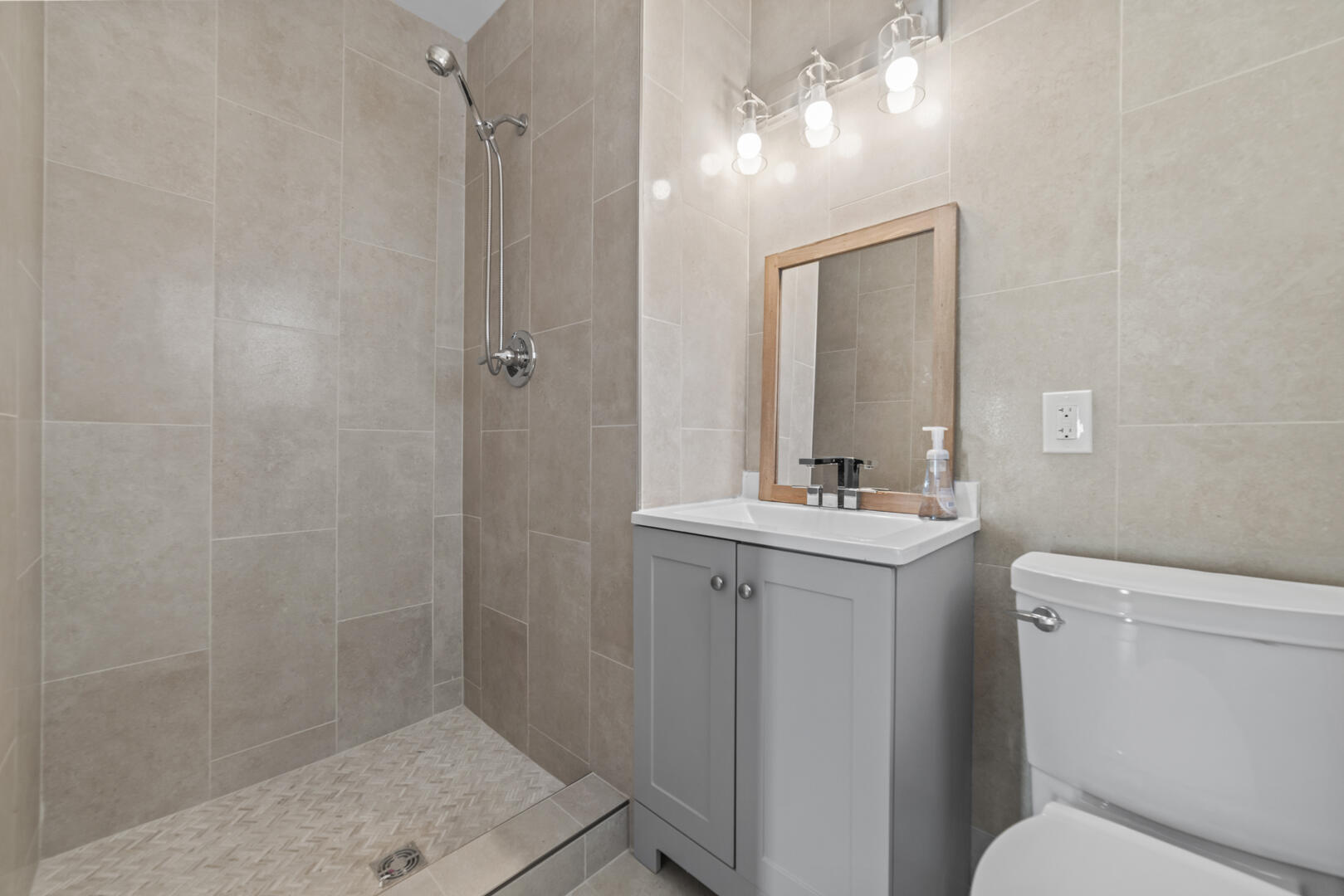 COUNTY SQUIRE ESTATES SEC B - Residential