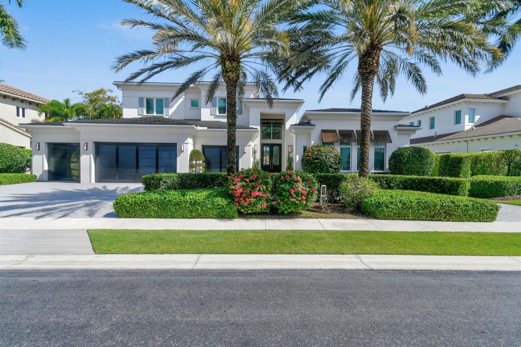 Photo of 687 Hermitage Circle, Palm Beach Gardens, FL 33410 (MLS # R11076364)