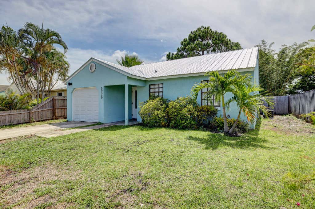 Photo of 5770 SE WILSIE Drive, Stuart, FL 34997 (MLS # B26063394)