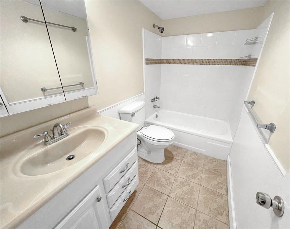 Coral Point Condo - Residential