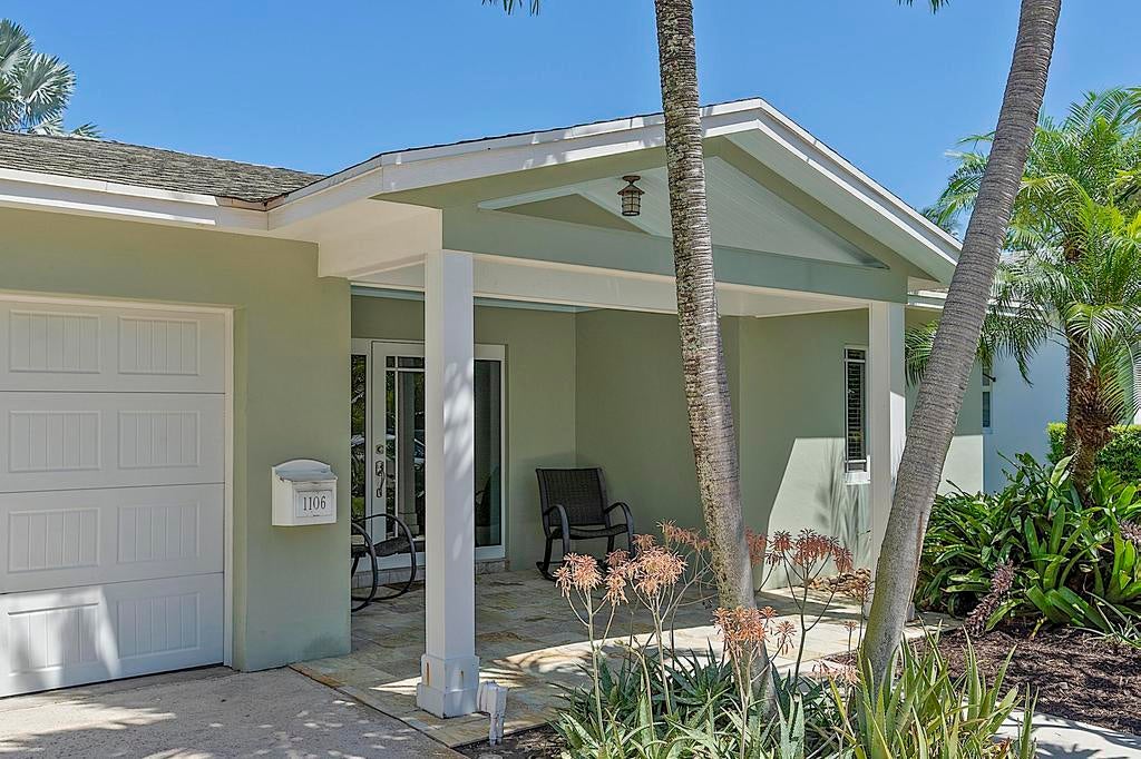 1106 N LAKESIDE Drive