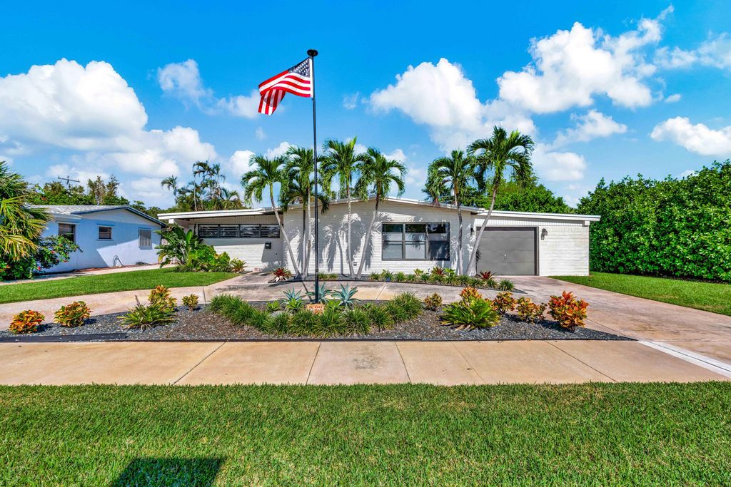 Photo of 721 Lighthouse Drive, North Palm Beach, FL 33408 (MLS # R11035756)