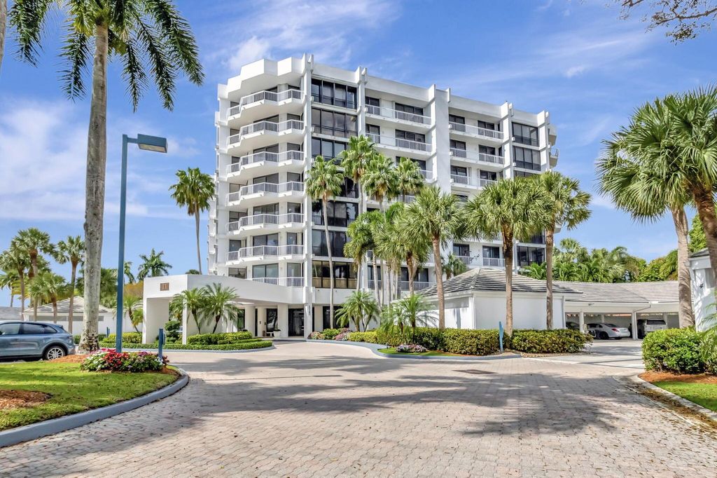 Photo of 20290 Fairway Oaks Drive #254, Boca Raton, FL 33434 (MLS # R11082558)