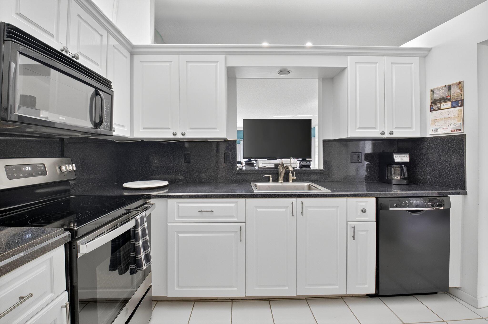 WHISPER WALK SEC D CONDO - Residential