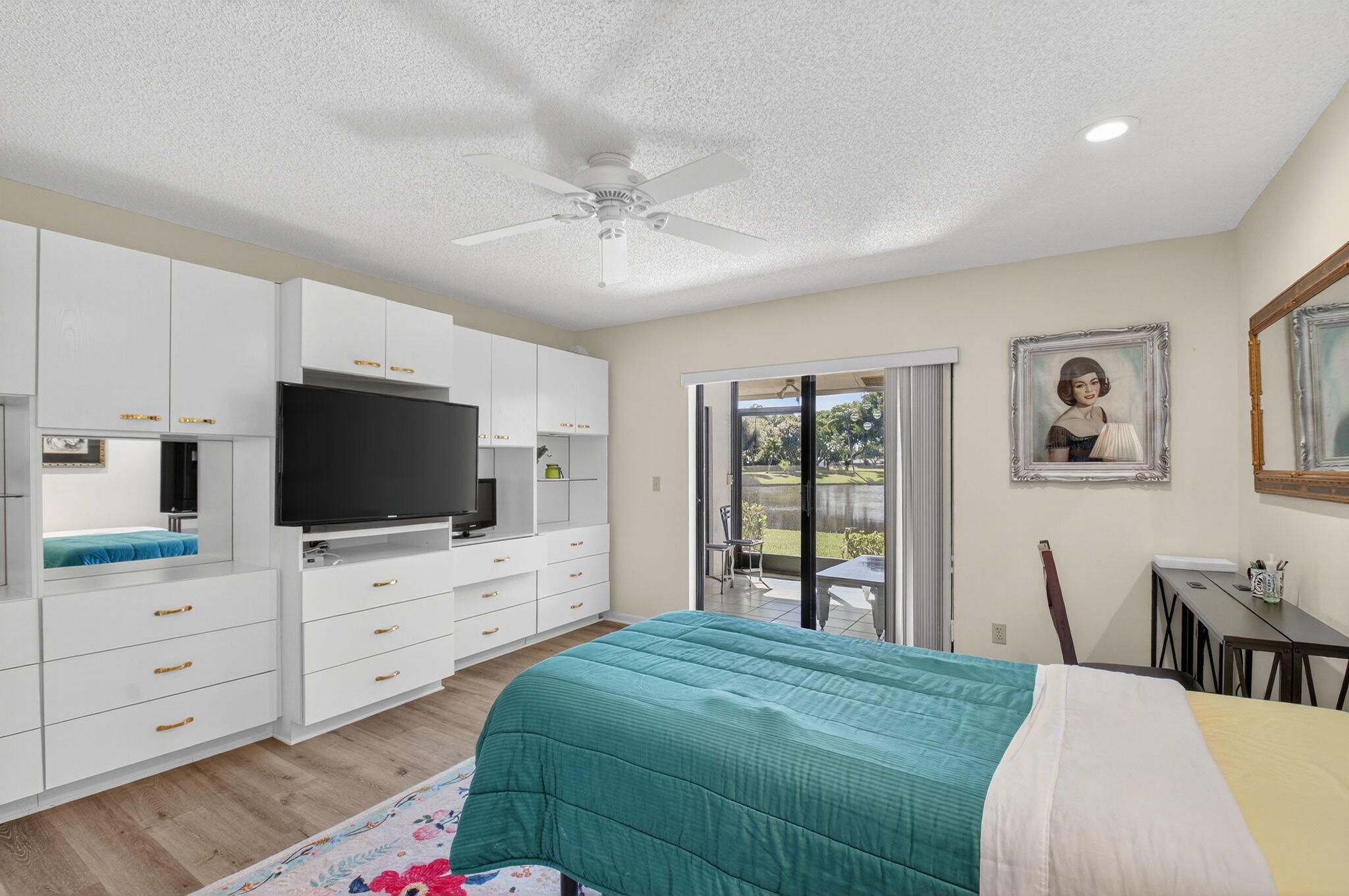 WHISPER WALK SEC D CONDO - Residential