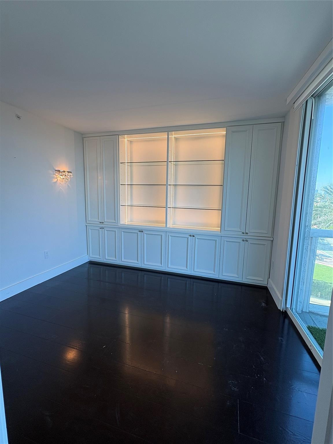 The Grand Venetian Condo - Residential