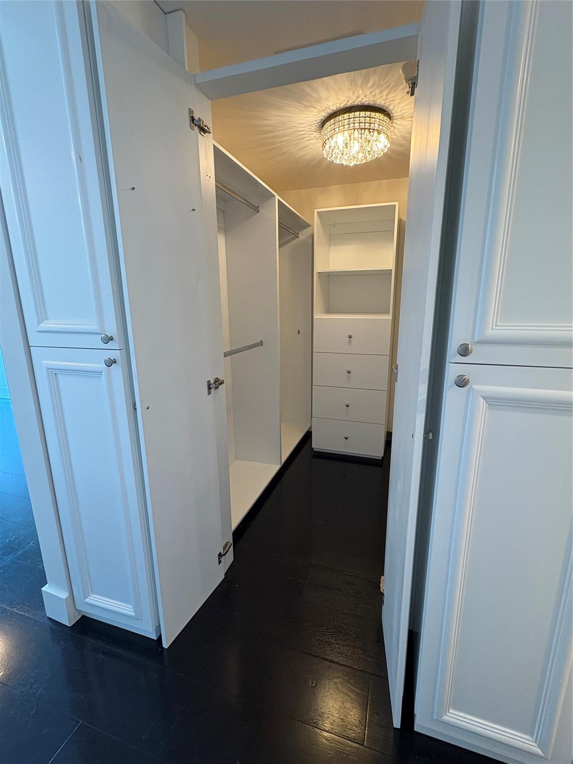 The Grand Venetian Condo - Residential