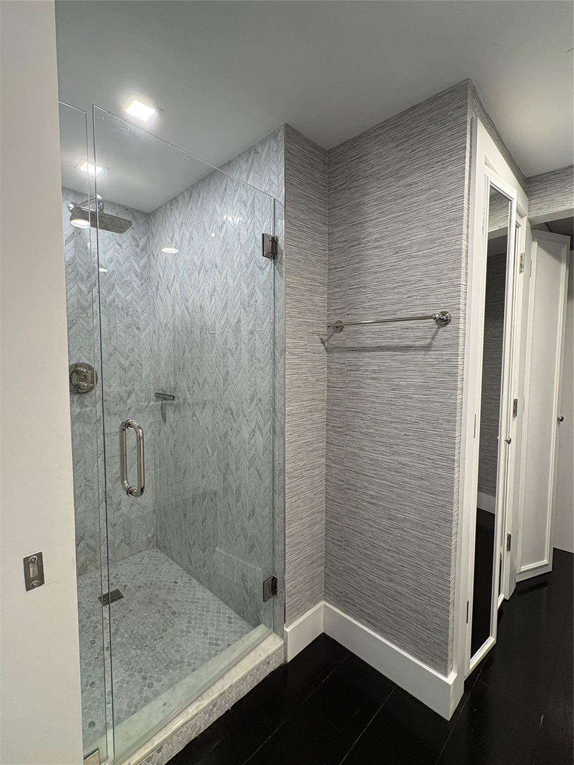 The Grand Venetian Condo - Residential