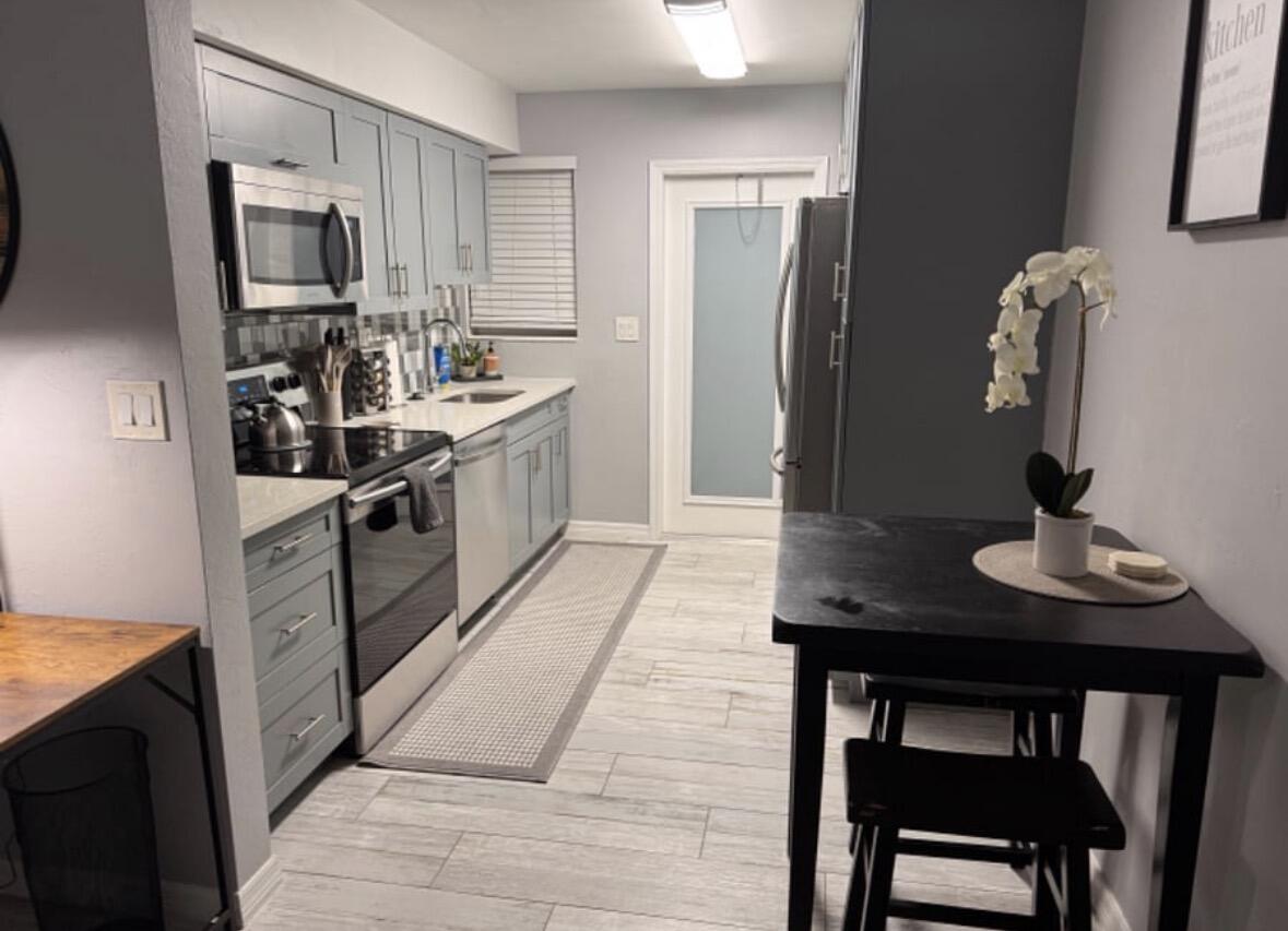 BUFFALO HEIGHTS - Residential Lease