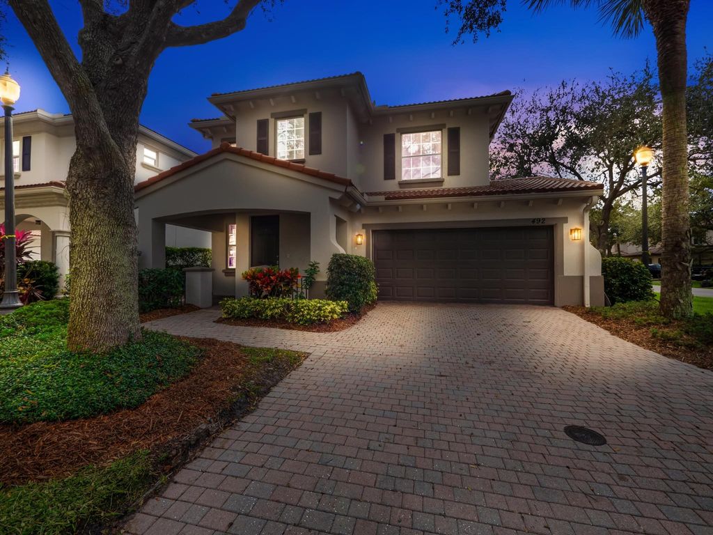 Photo of 492 Leaf Drive, Palm Beach Gardens, FL 33410 (MLS # R10941582)