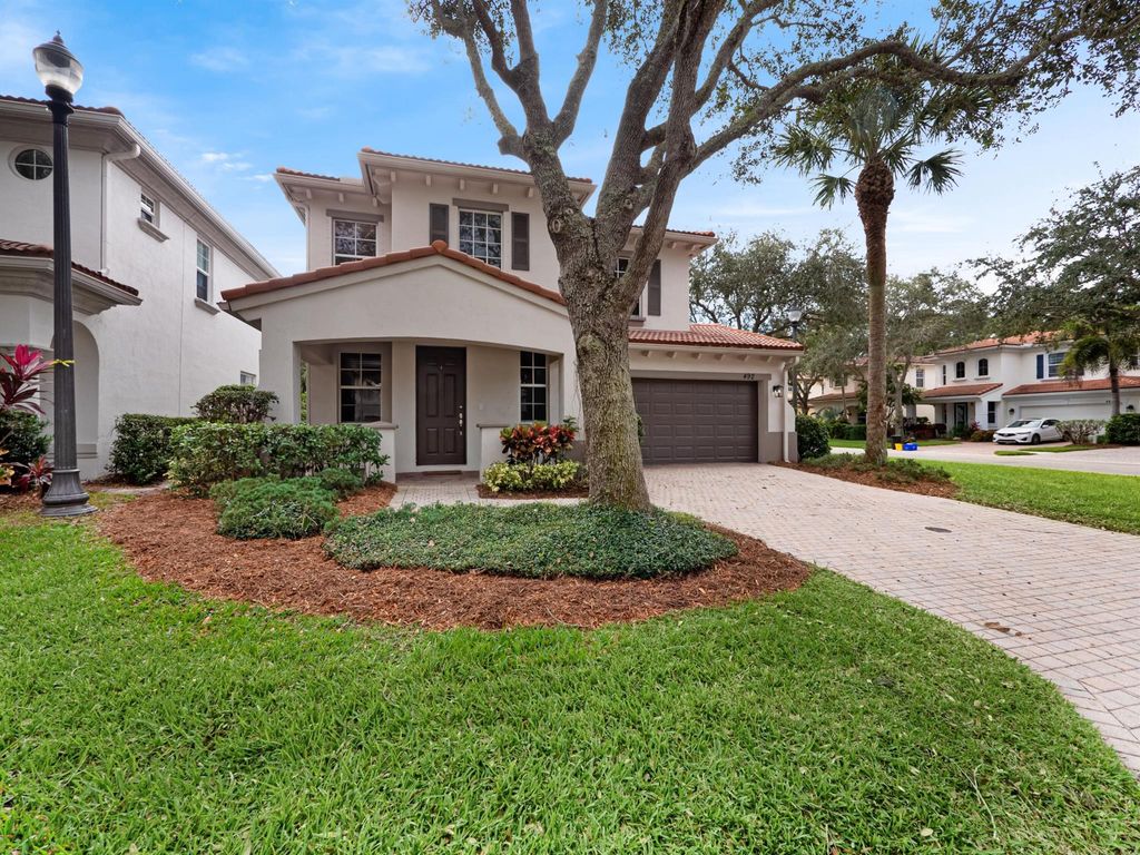 Photo of 492 Leaf Drive, Palm Beach Gardens, FL 33410 (MLS # R10941582)