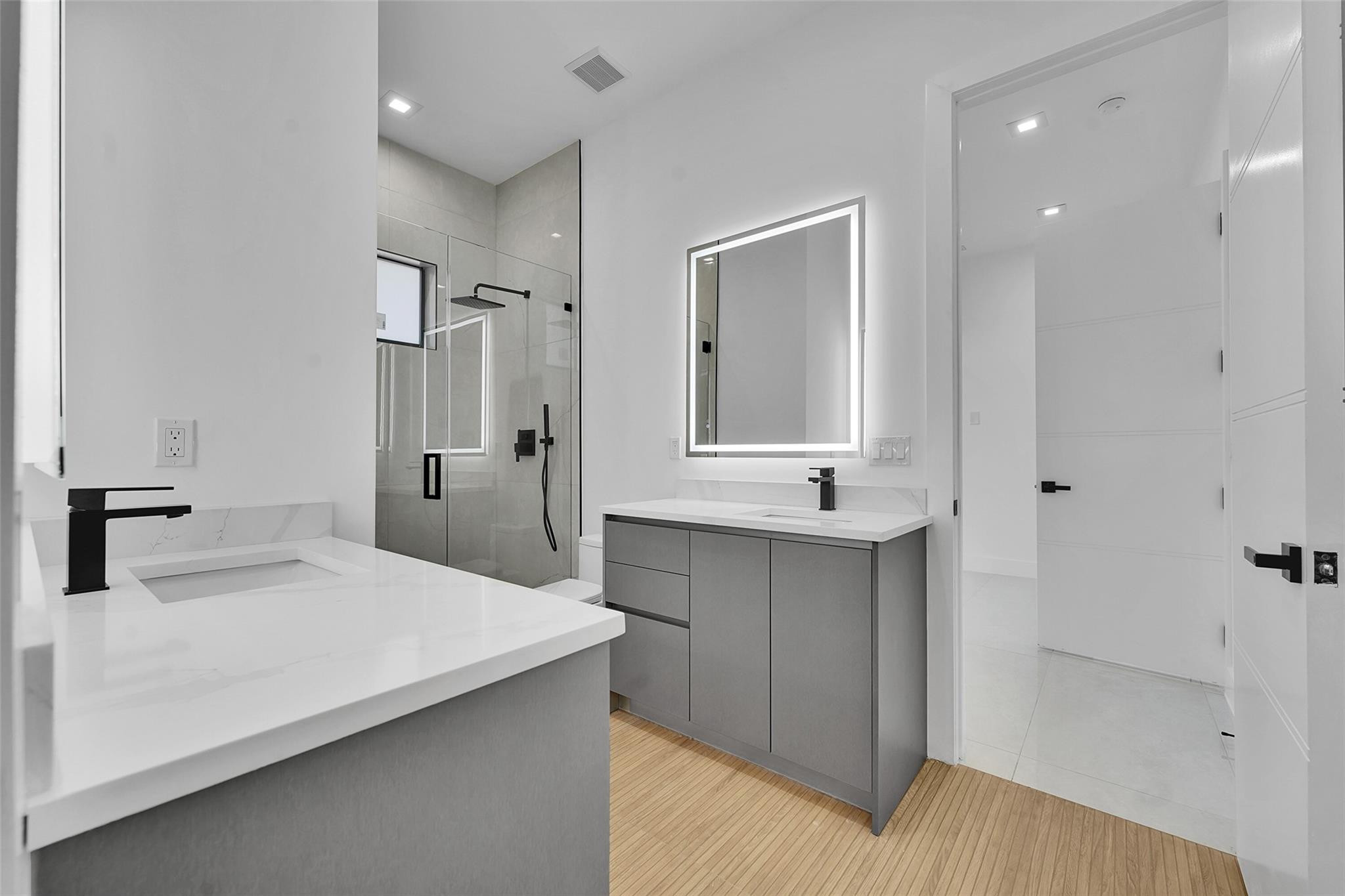 LAUDERDALE PARK - Residential