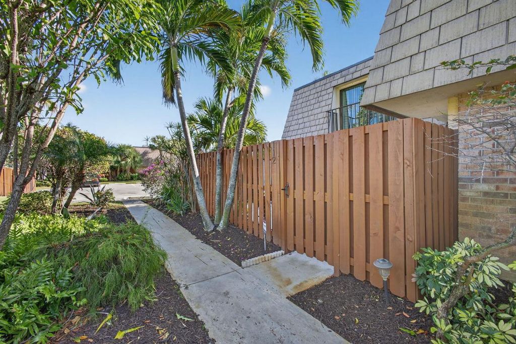 Photo of 112 Ocean Cove Drive, Jupiter, FL 33477 (MLS # R11145094)