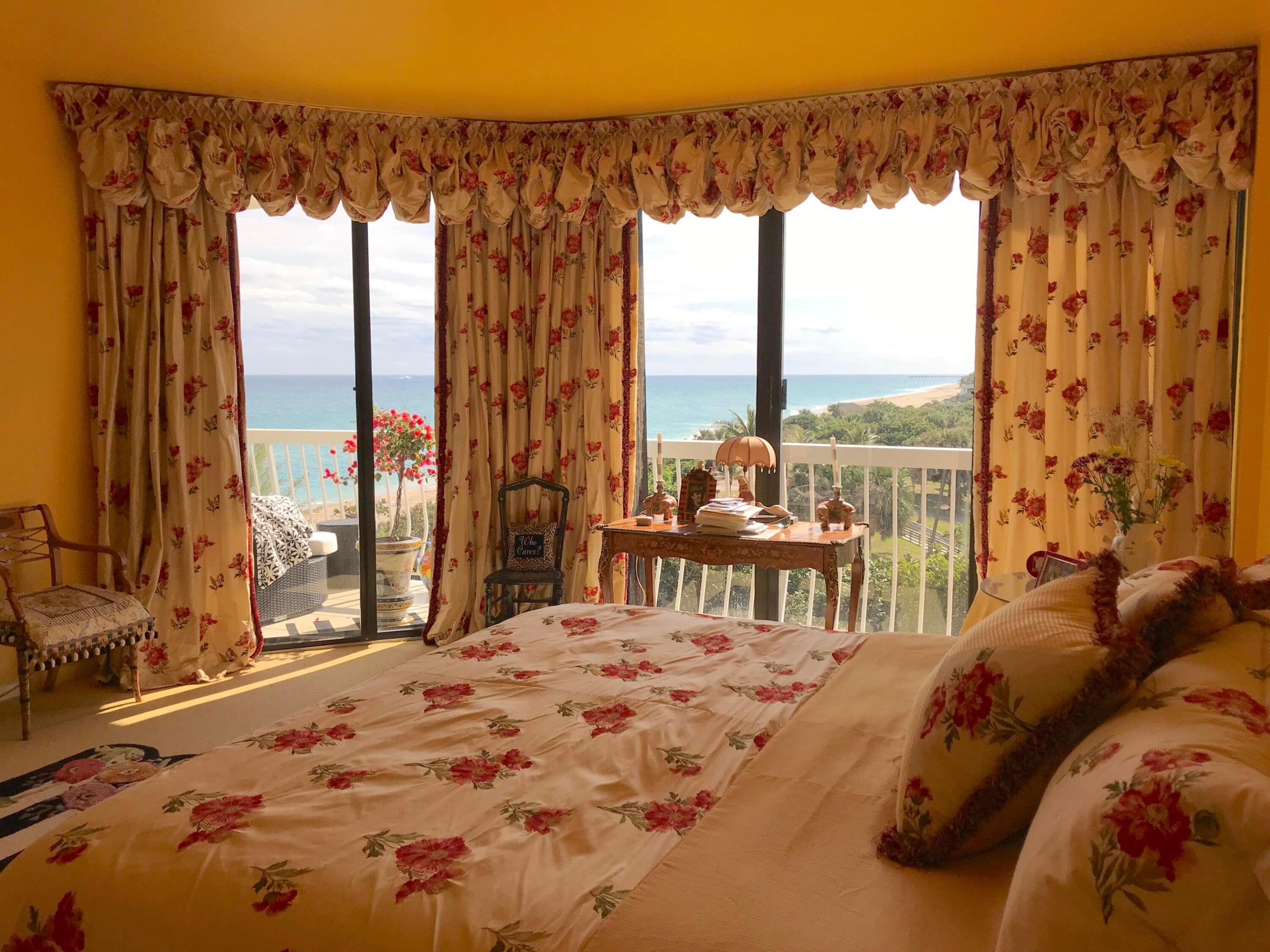 TWENTY ONE HUNDRED CONDO - Residential