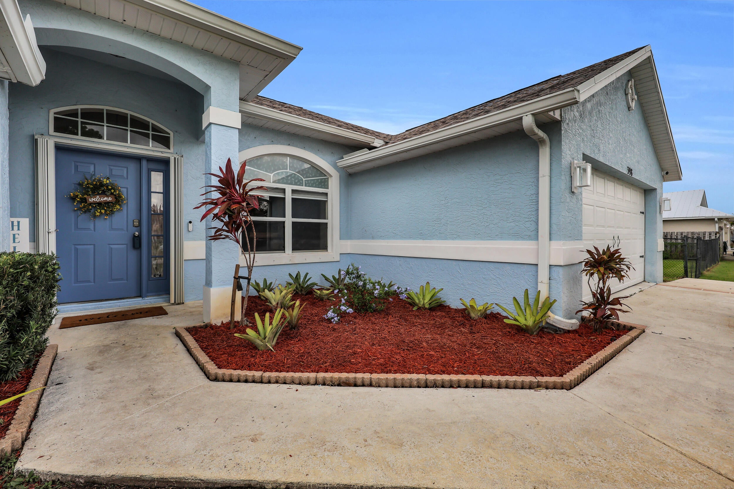 398 SE Bayview Terrace
