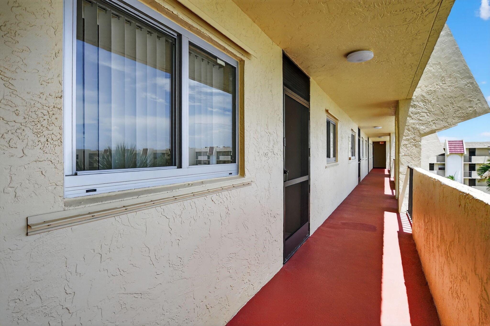 23277 Barwood Lane N 406