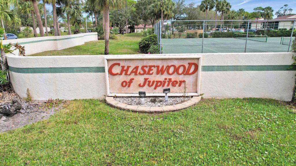 Photo of 6285 Chasewood Drive #A, Jupiter, FL 33458 (MLS # R11061747)