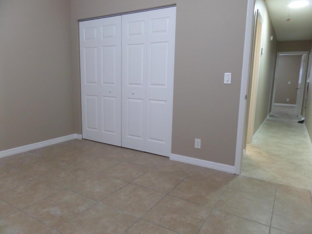 PARKWAY VILLAGE - Residential Lease