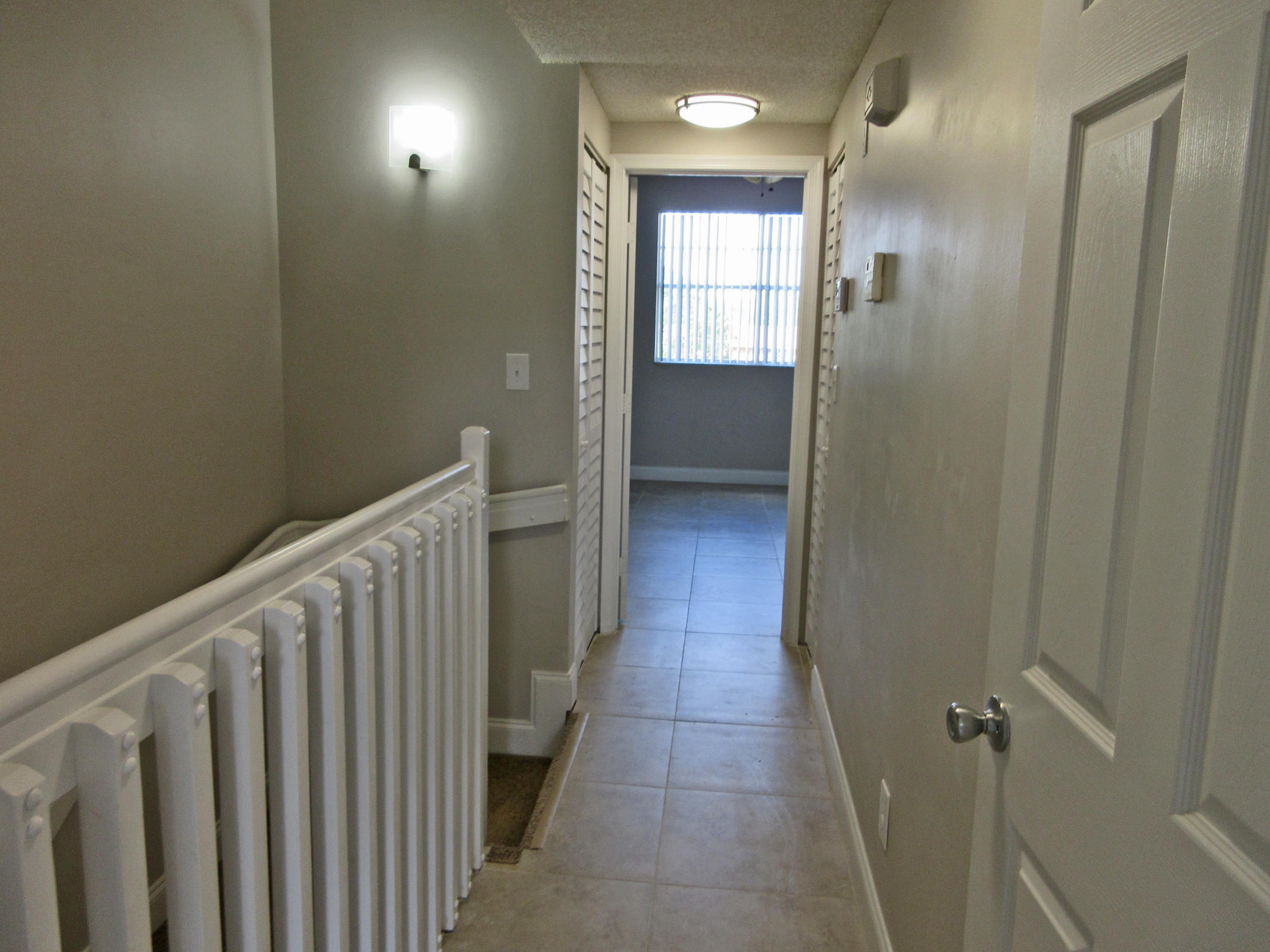 ESTADA OF LOS PASEOS - Residential Lease