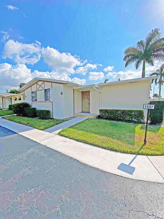 CRESTHAVEN VILLAS 3 CONDO - Residential