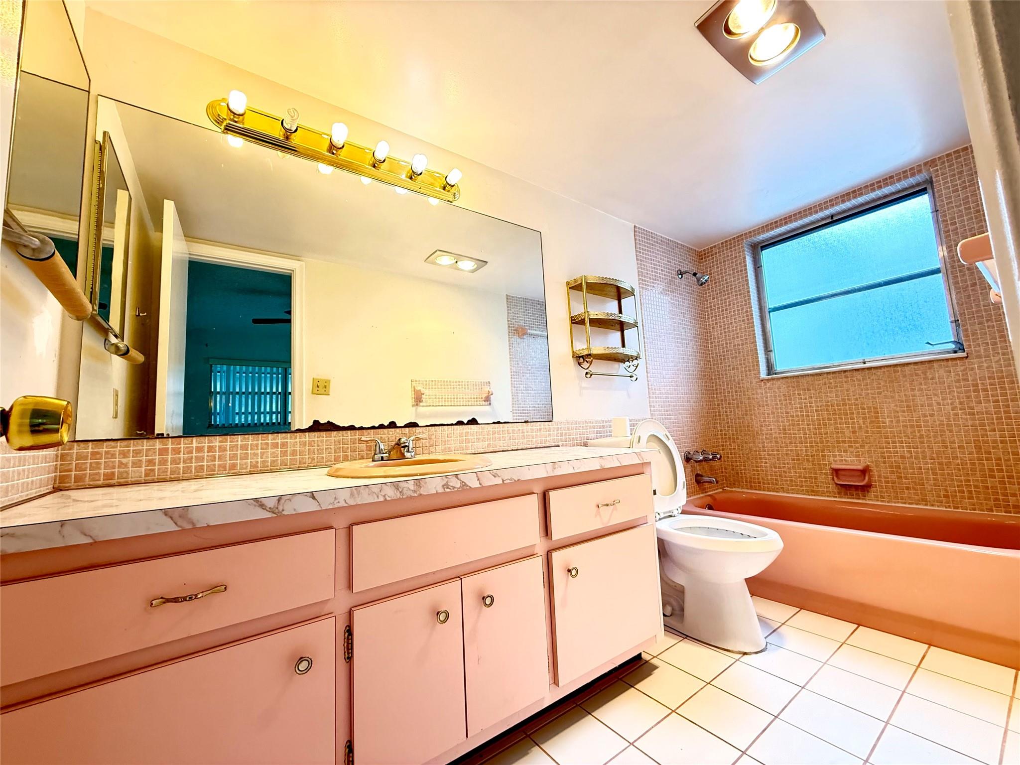 Castle Apts #5 Condo - Residential Lease